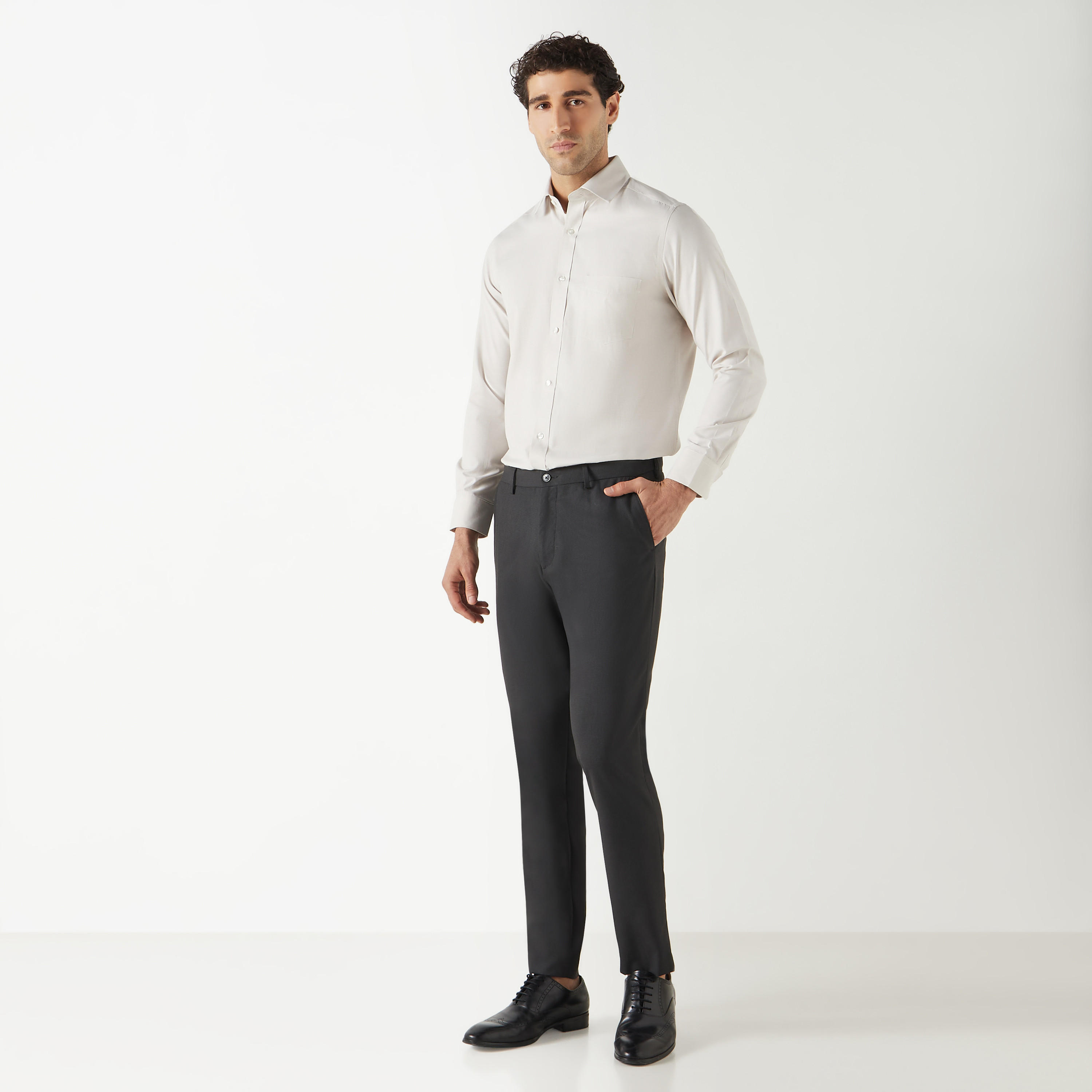 قميص بارز الملمس بقصّة عادية وأكمام طويلة وياقة عادية-men-clothing-shirts-image-12
