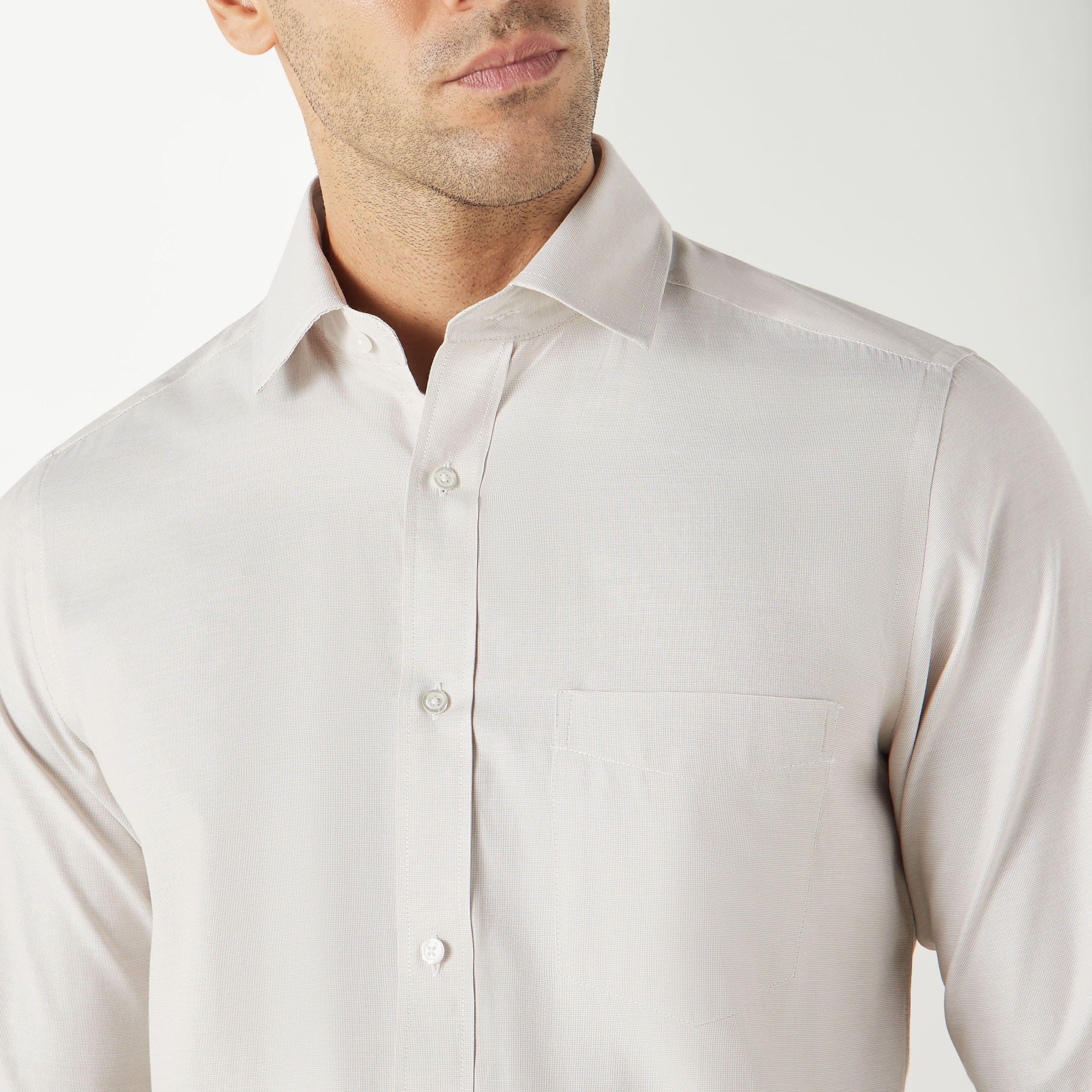 قميص بارز الملمس بقصّة عادية وأكمام طويلة وياقة عادية-men-clothing-shirts-image-14