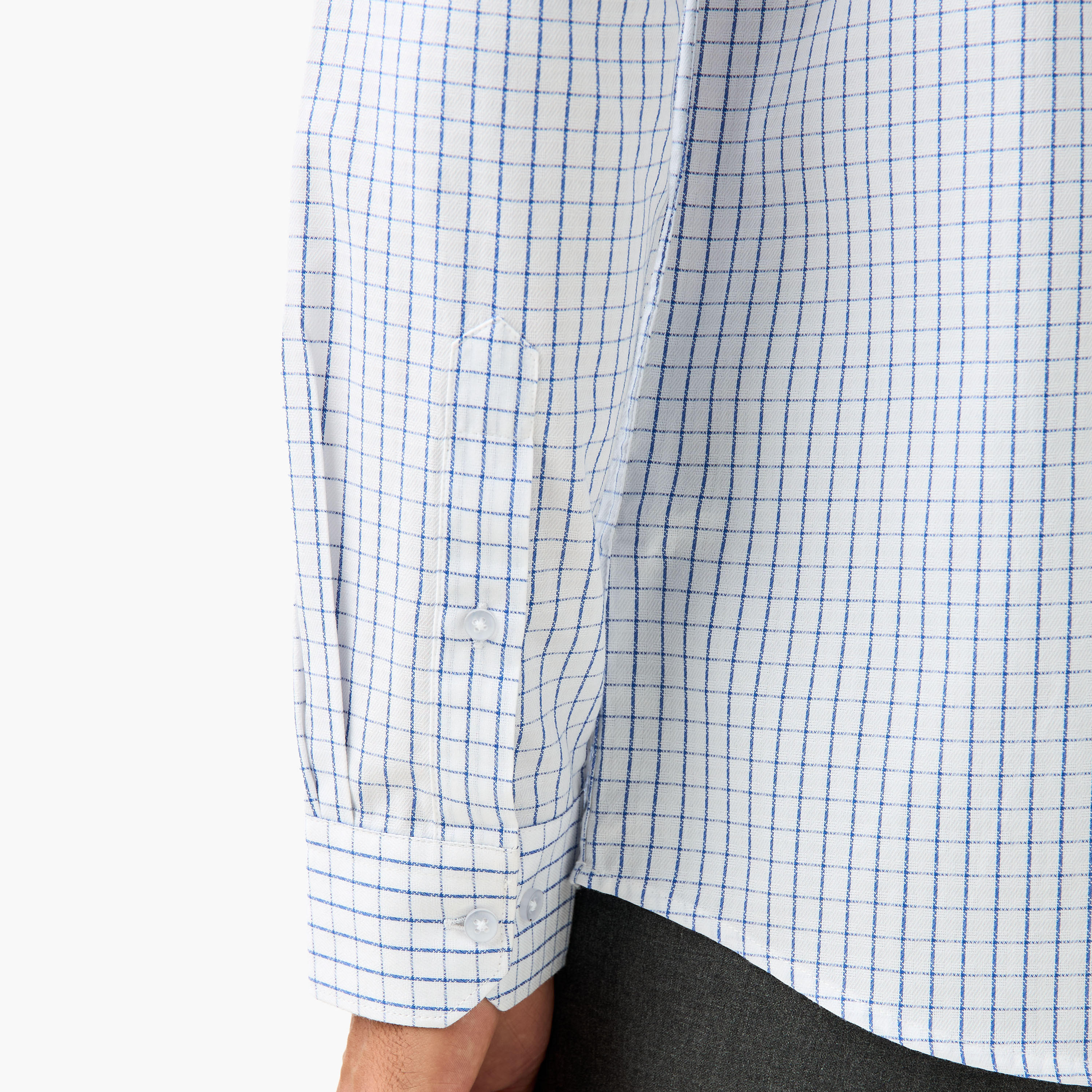 قميص بقصّة عادية وأكمام طويلة وطبعات مربعات-men-clothing-shirts-image-5