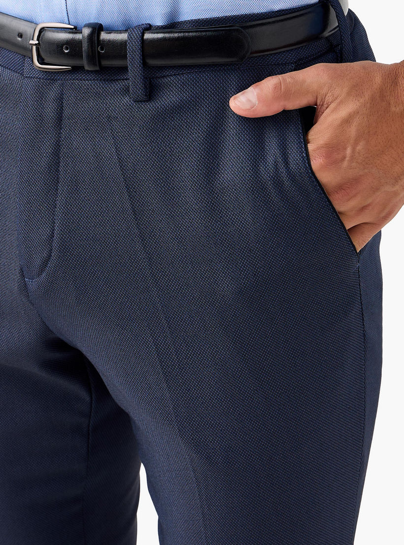 بنطلون رسمي بقصة ضيقة وحزام وخصر مرن وجيوب-men-clothing-trousersandchinos-trousers-image-4