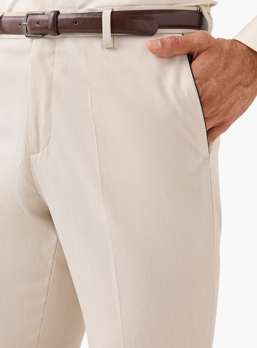 بنطلون رسمي بقصة ضيقة وحزام وخصر مرن وجيوب-men-clothing-trousersandchinos-trousers-image-4