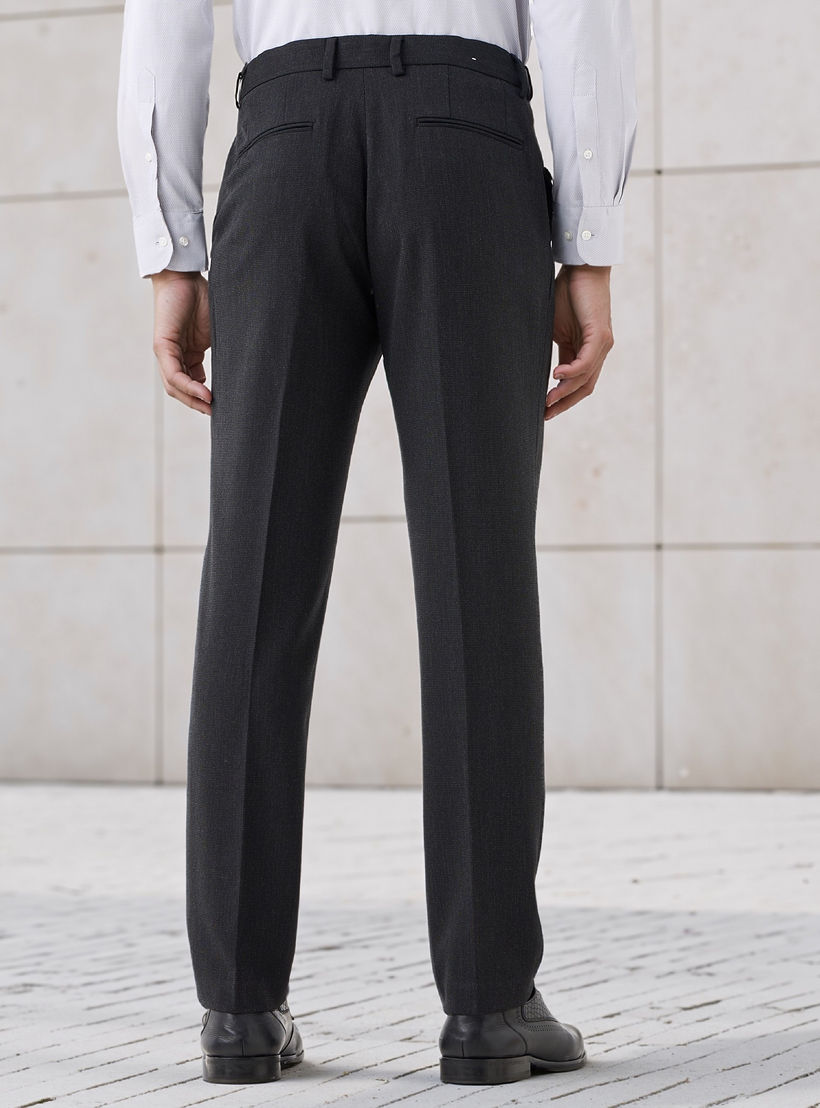 بنطلون رسمي بقصة ضيقة وخصر مرن وجيوب-men-clothing-bottoms-trousersandchinos-trousers-image-3