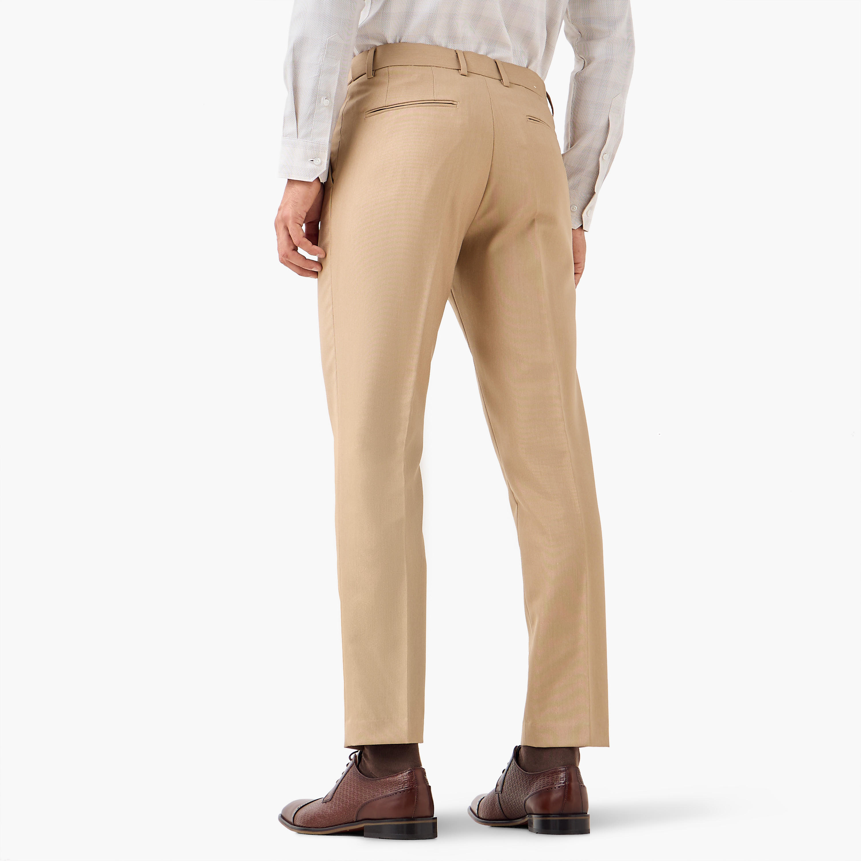 بنطلون رسمي بقصة ضيقة وخصر مرن وجيوب-men-clothing-bottoms-trousersandchinos-trousers-image-3