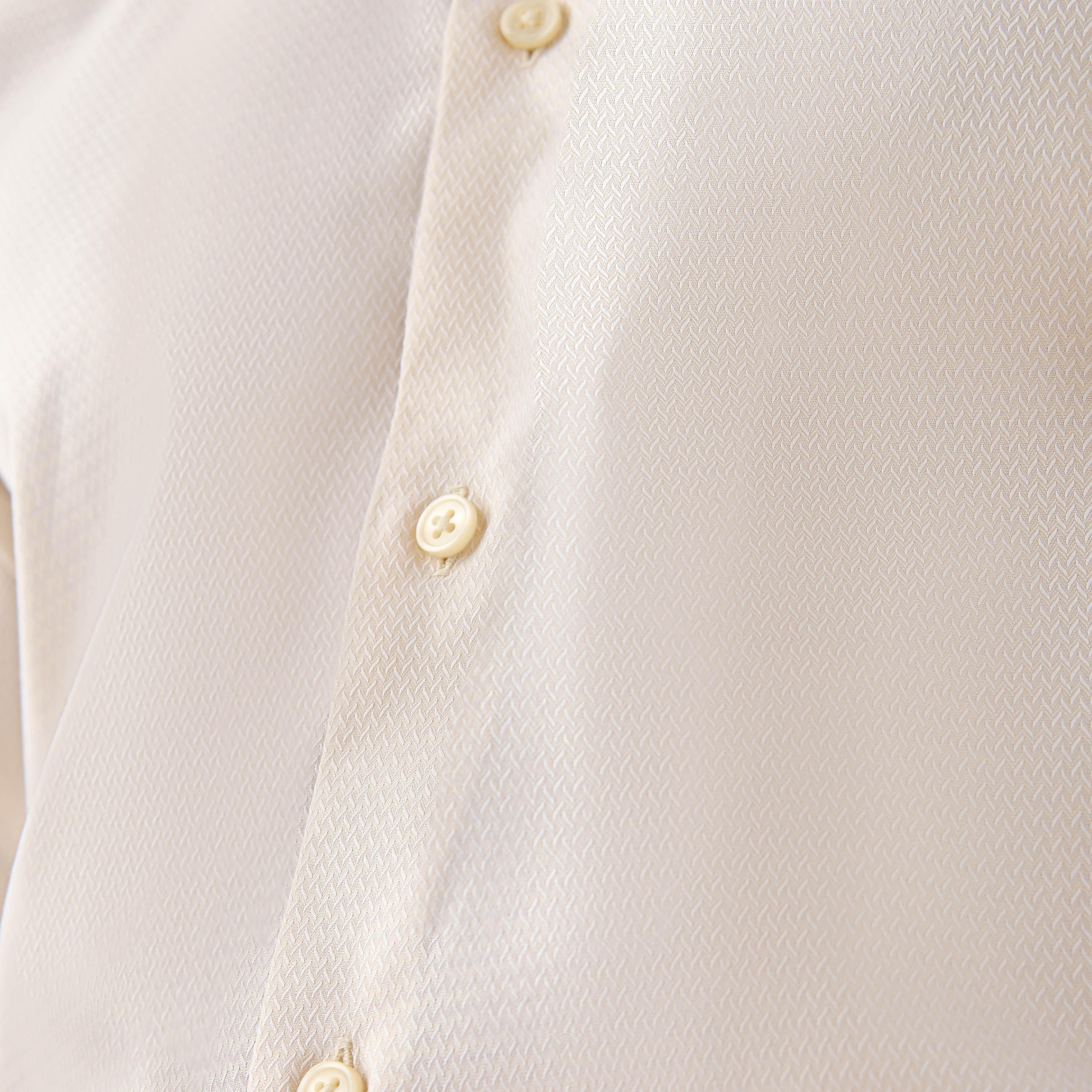 قميص بارز الملمس بقصّة عادية وأكمام طويلة-men-clothing-shirts-image-1