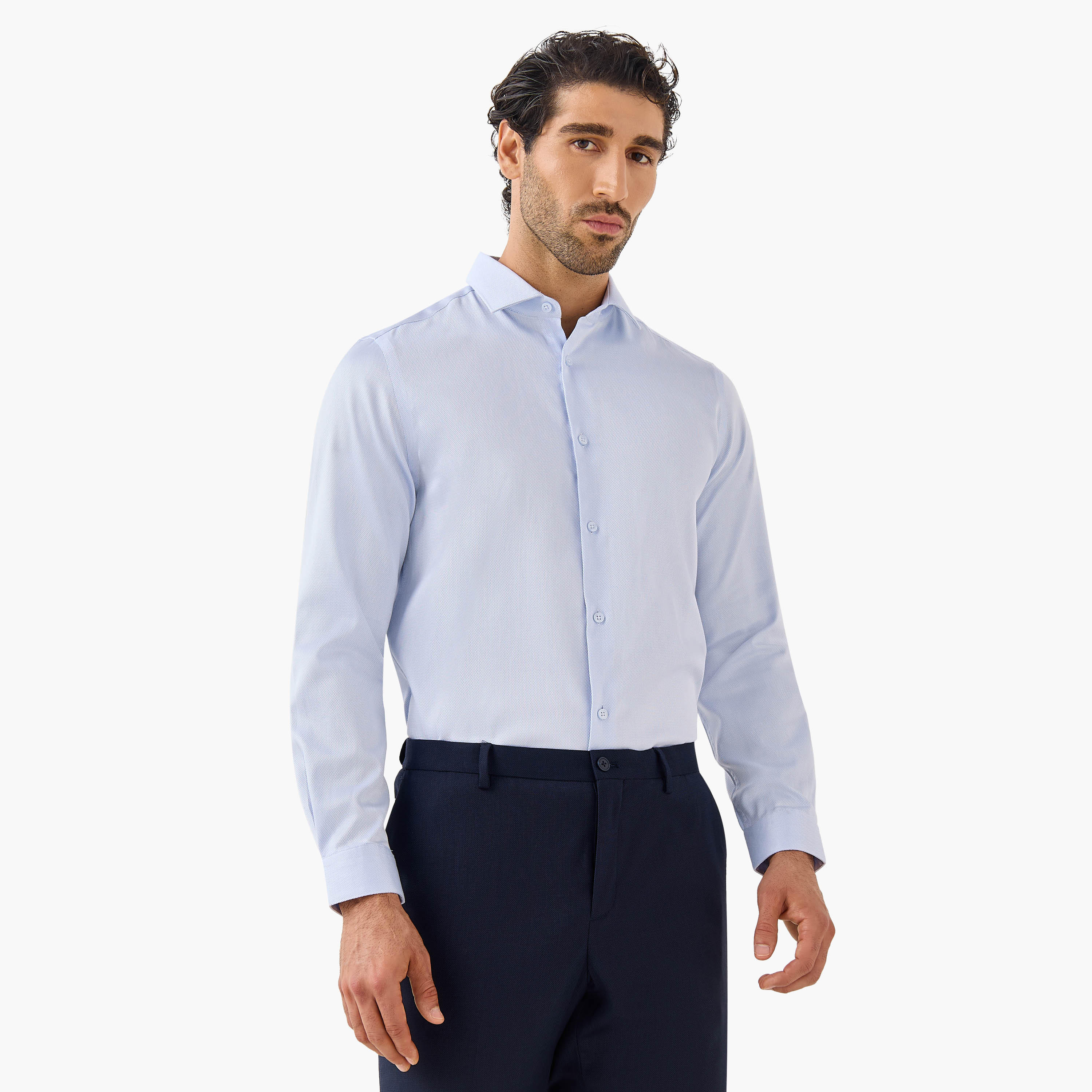 قميص بارز الملمس بقصّة عادية وأكمام طويلة-men-clothing-shirts-image-6