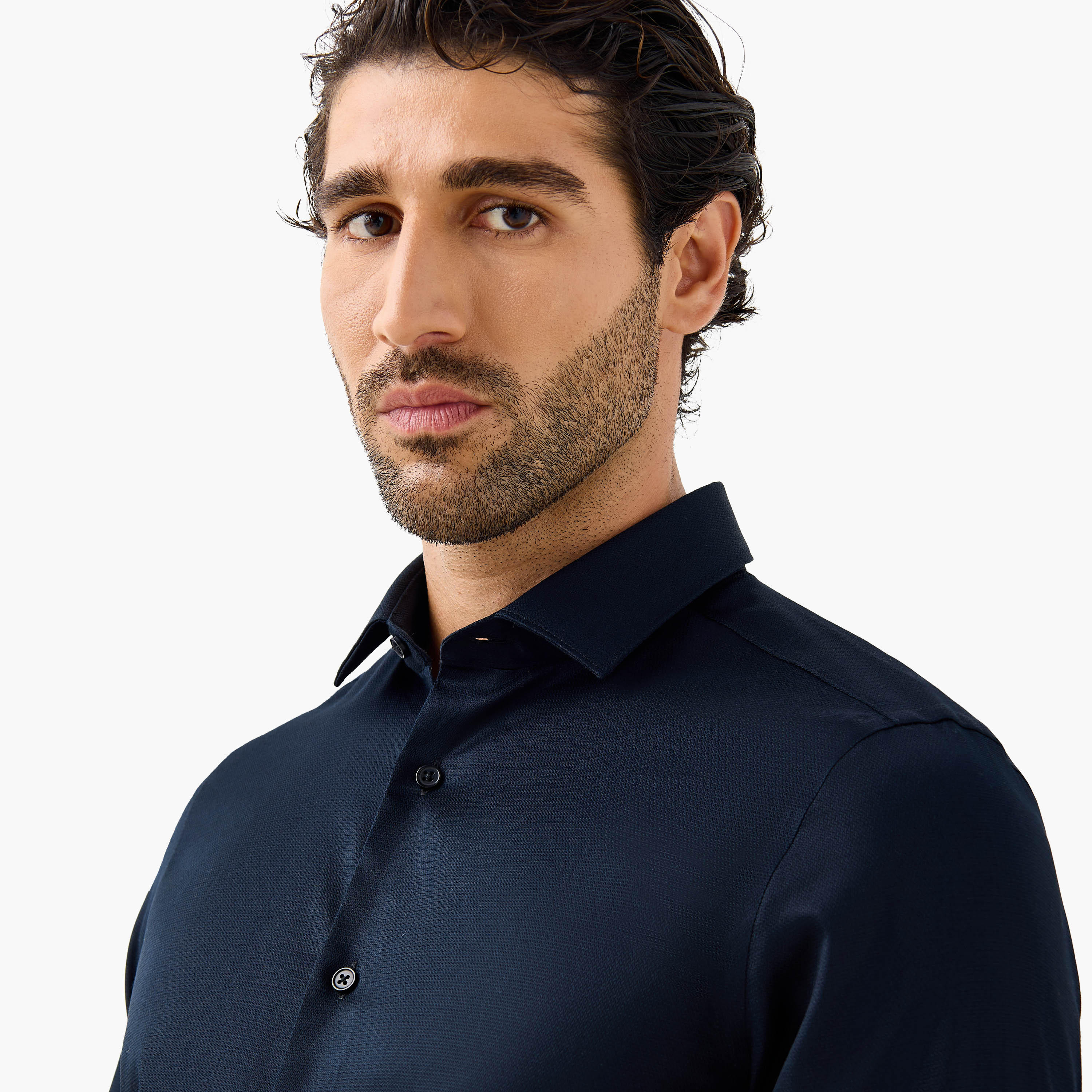 قميص بارز الملمس بقصّة عادية وأكمام طويلة-men-clothing-shirts-image-4