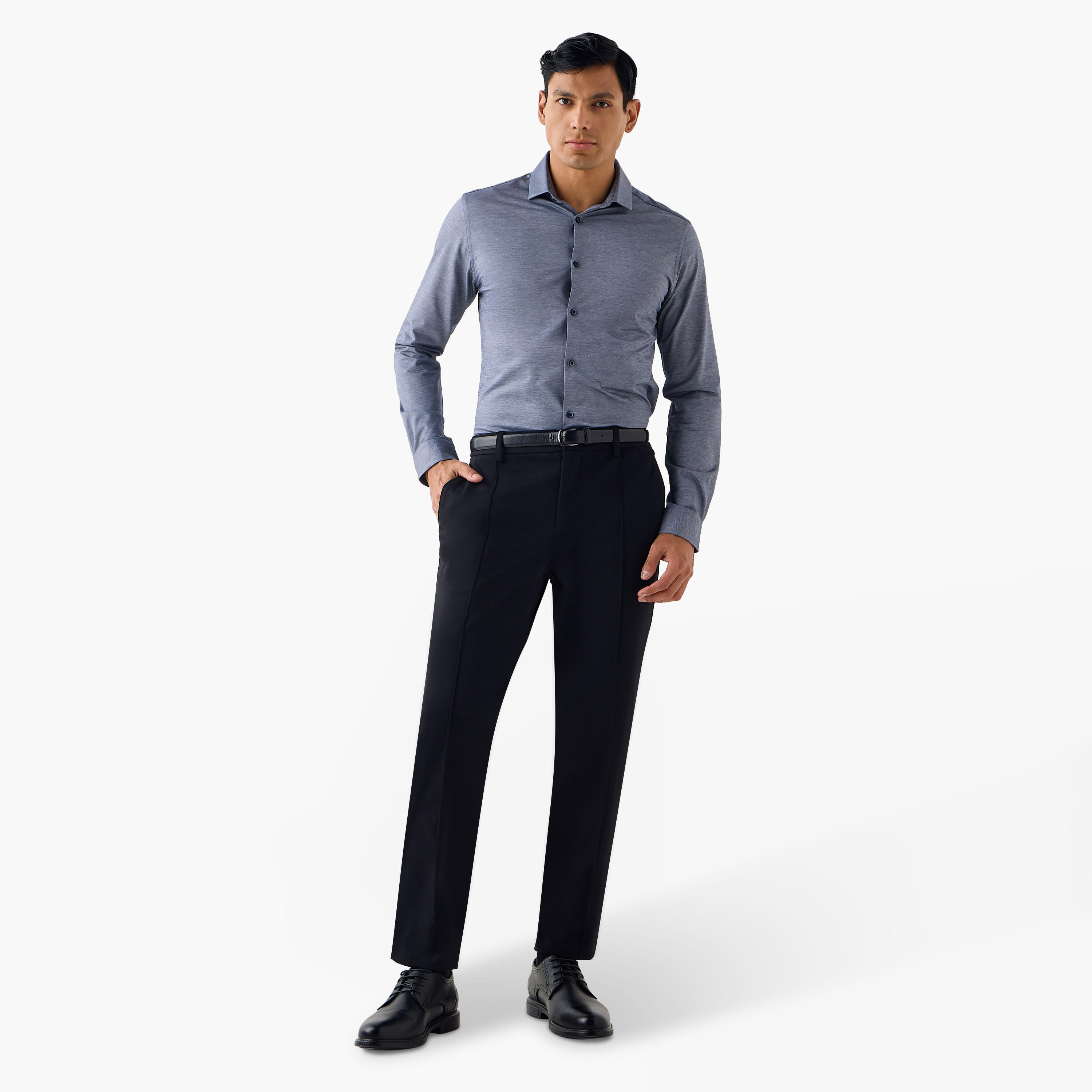 قميص بارز الملمس بقصة ضيقة وياقة عادية وأكمام طويلة-men-clothing-shirts-image-2