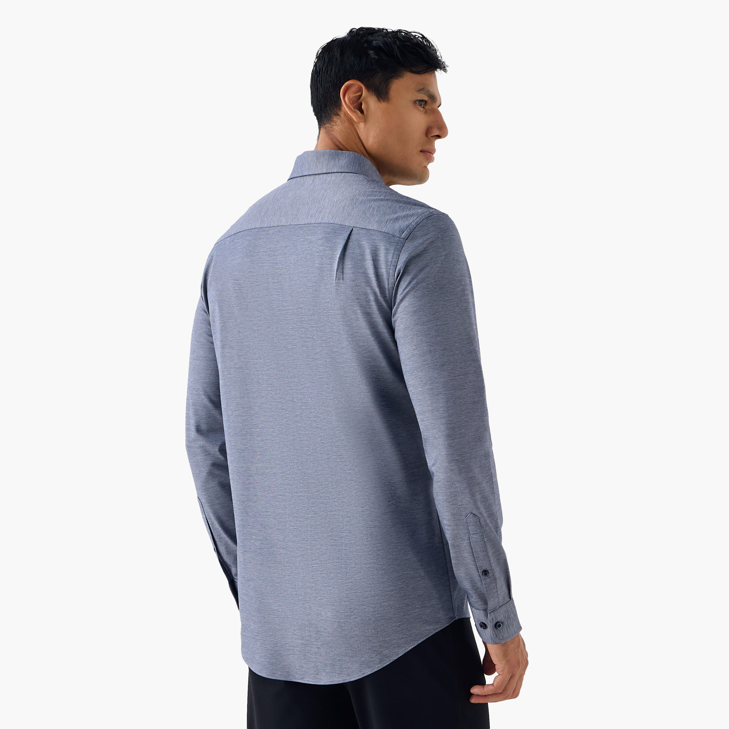 قميص بارز الملمس بقصة ضيقة وياقة عادية وأكمام طويلة-men-clothing-shirts-image-3