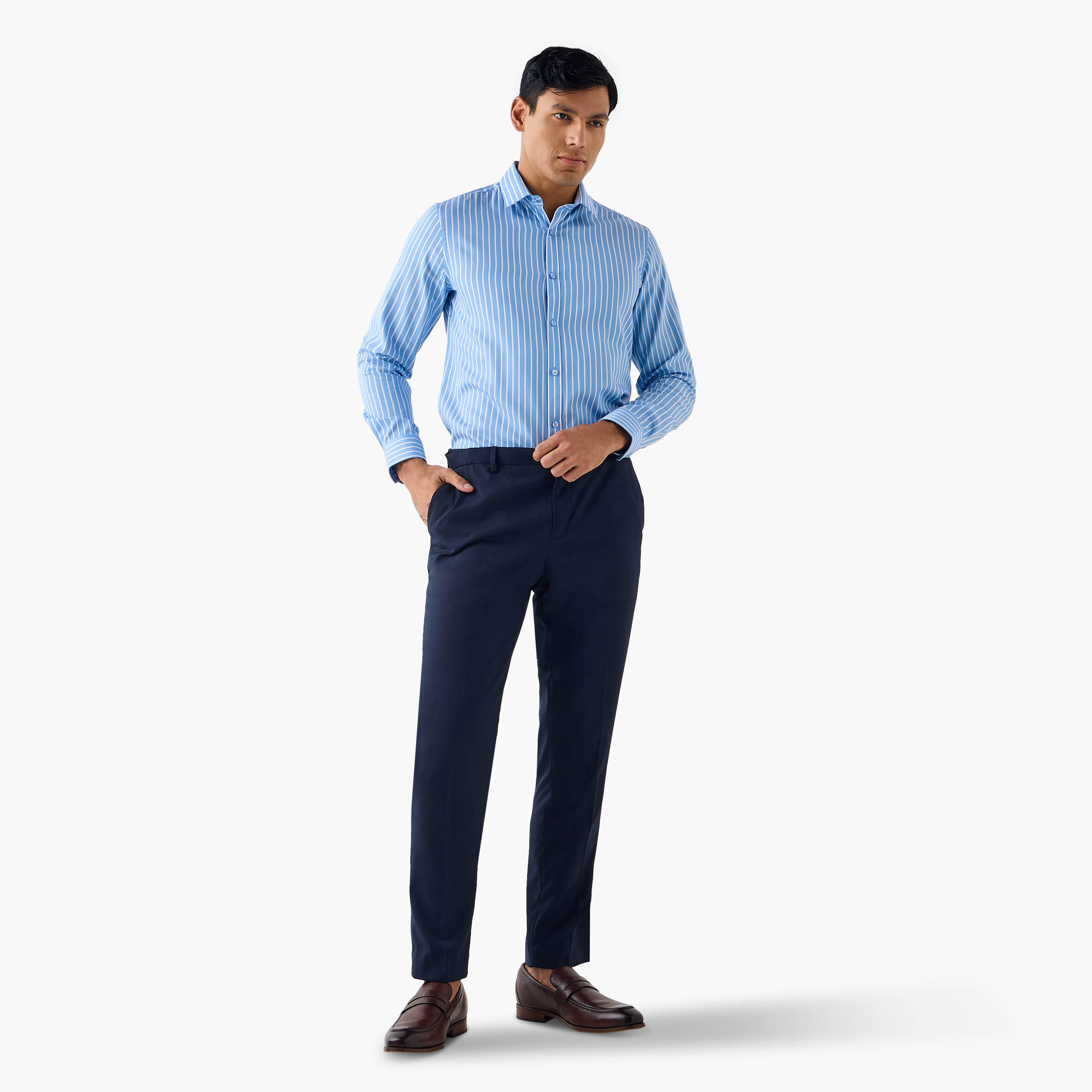 قميص مخطط بياقة وقصة عادية وأكمام طويلة-men-clothing-shirts-image-2