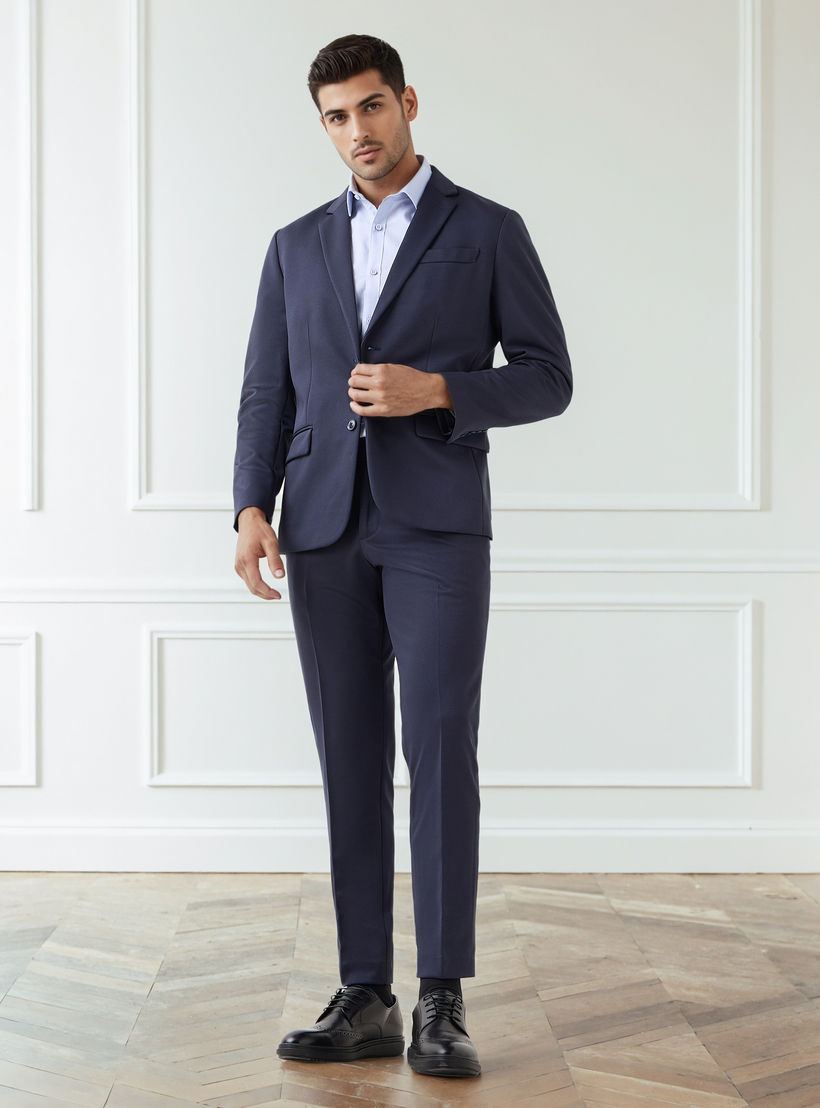 قميص بارز الملمس بياقة وقصة عادية وأكمام طويلة للرجال-men-clothing-shirts-image-2