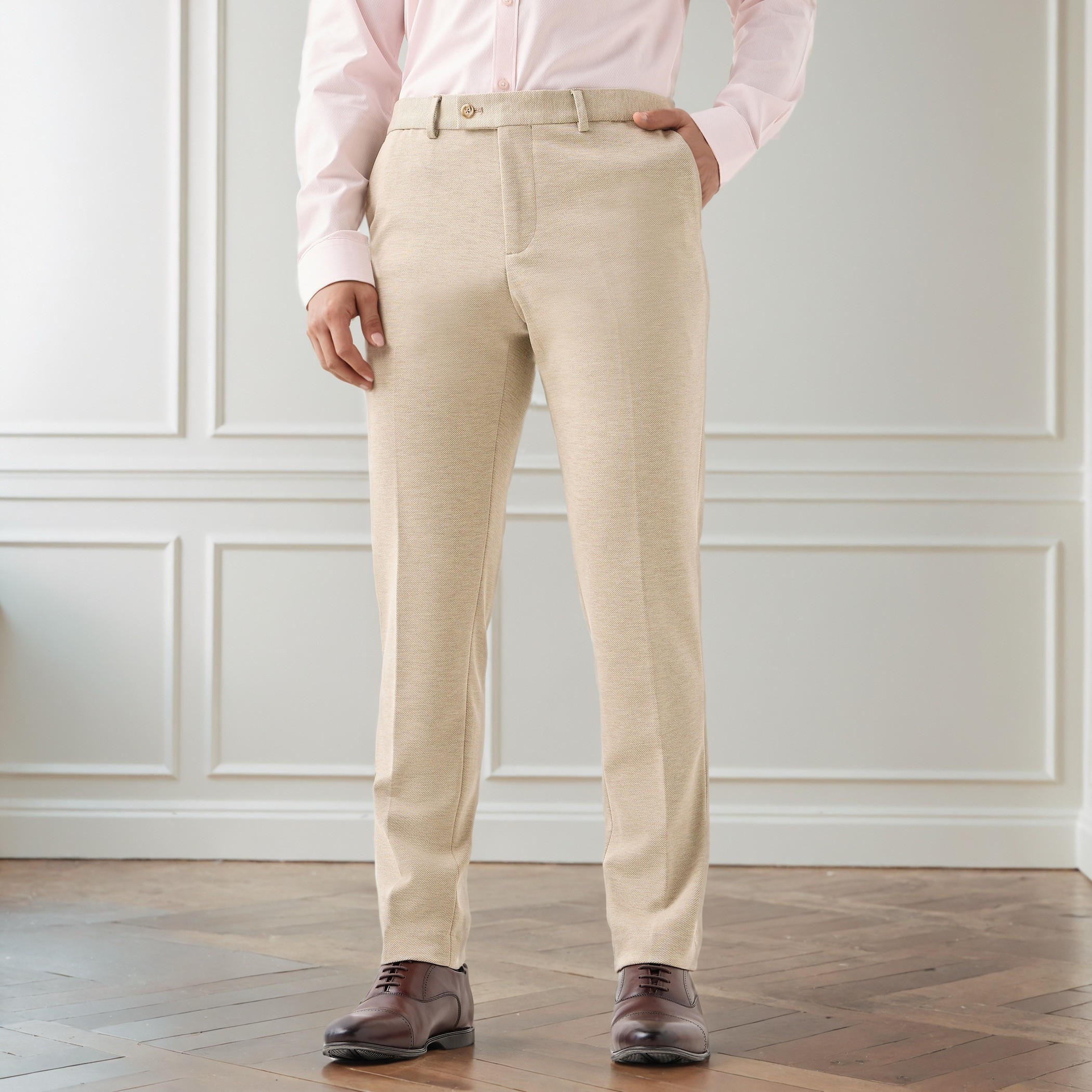 بنطلون رسمي تويل بقصة ضيقة وخصر مرن وملمس بارز-men-clothing-bottoms-trousersandchinos-trousers-image-1