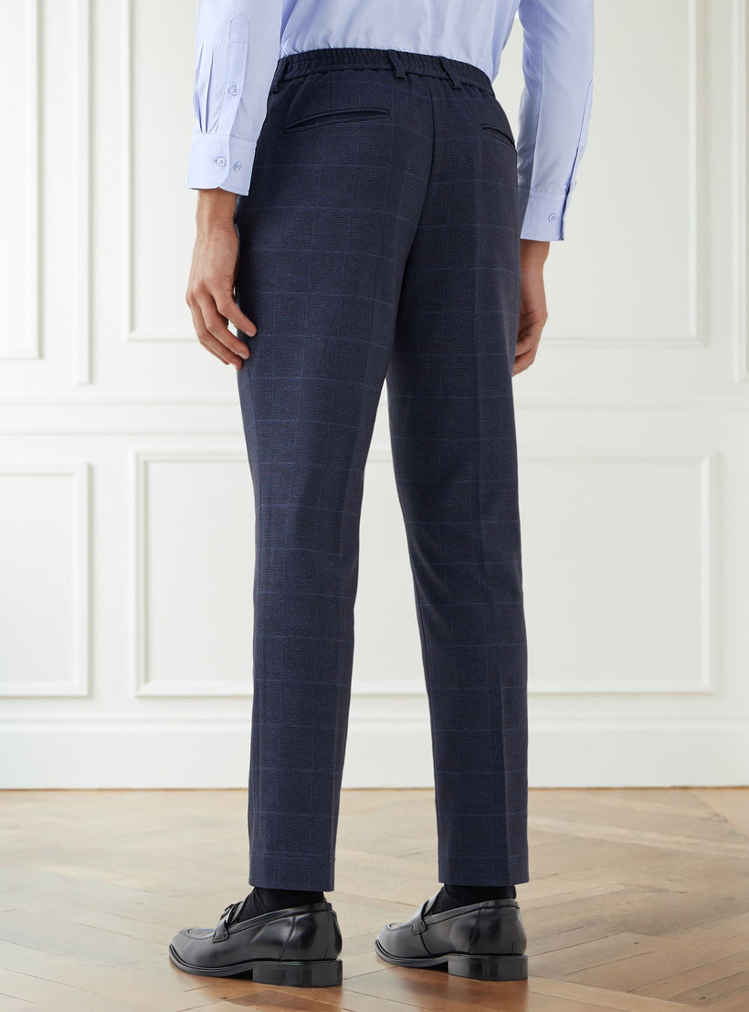 بنطلون رسمي رجالي من مزيج البوليستر بقصّة سليم وخصر مطاطي-men-clothing-bottoms-trousersandchinos-trousers-image-3
