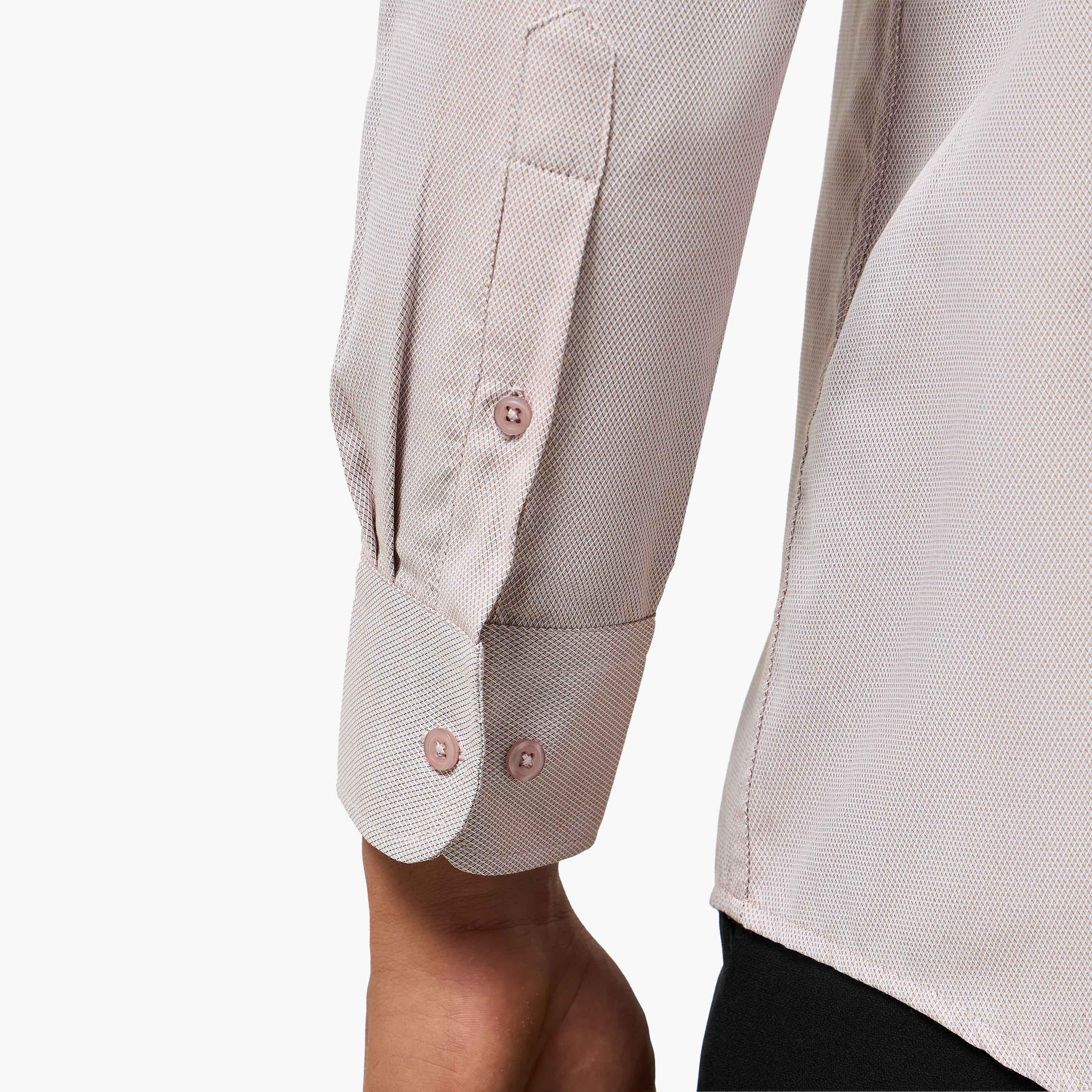 قميص بارز الملمس بأكمام طويلة وياقة وقصة عادية للرجال-men-clothing-shirts-image-3