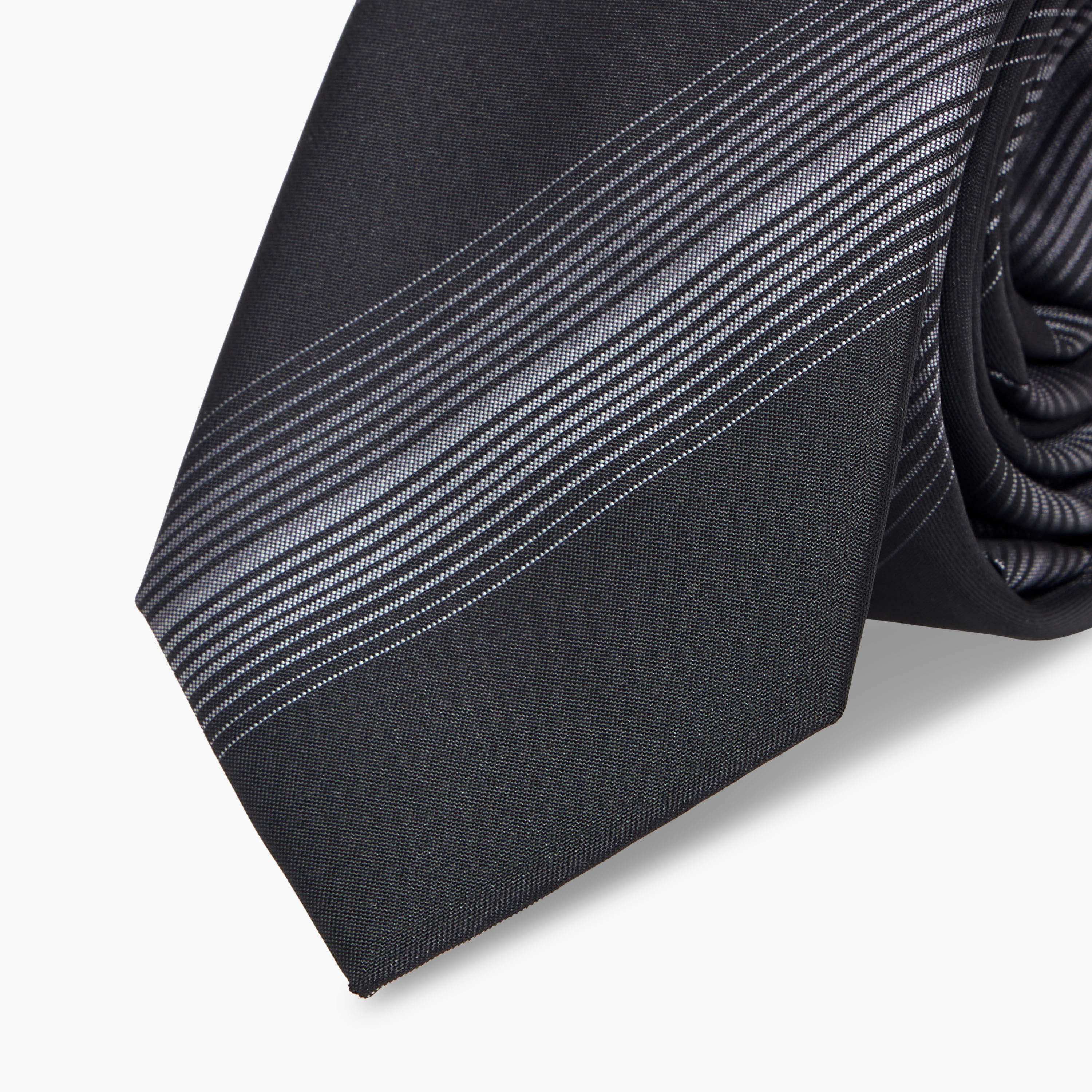 ربطة عنق مقلمة للرجال-men-tiesandcufflinks-pocketsquares-image-1
