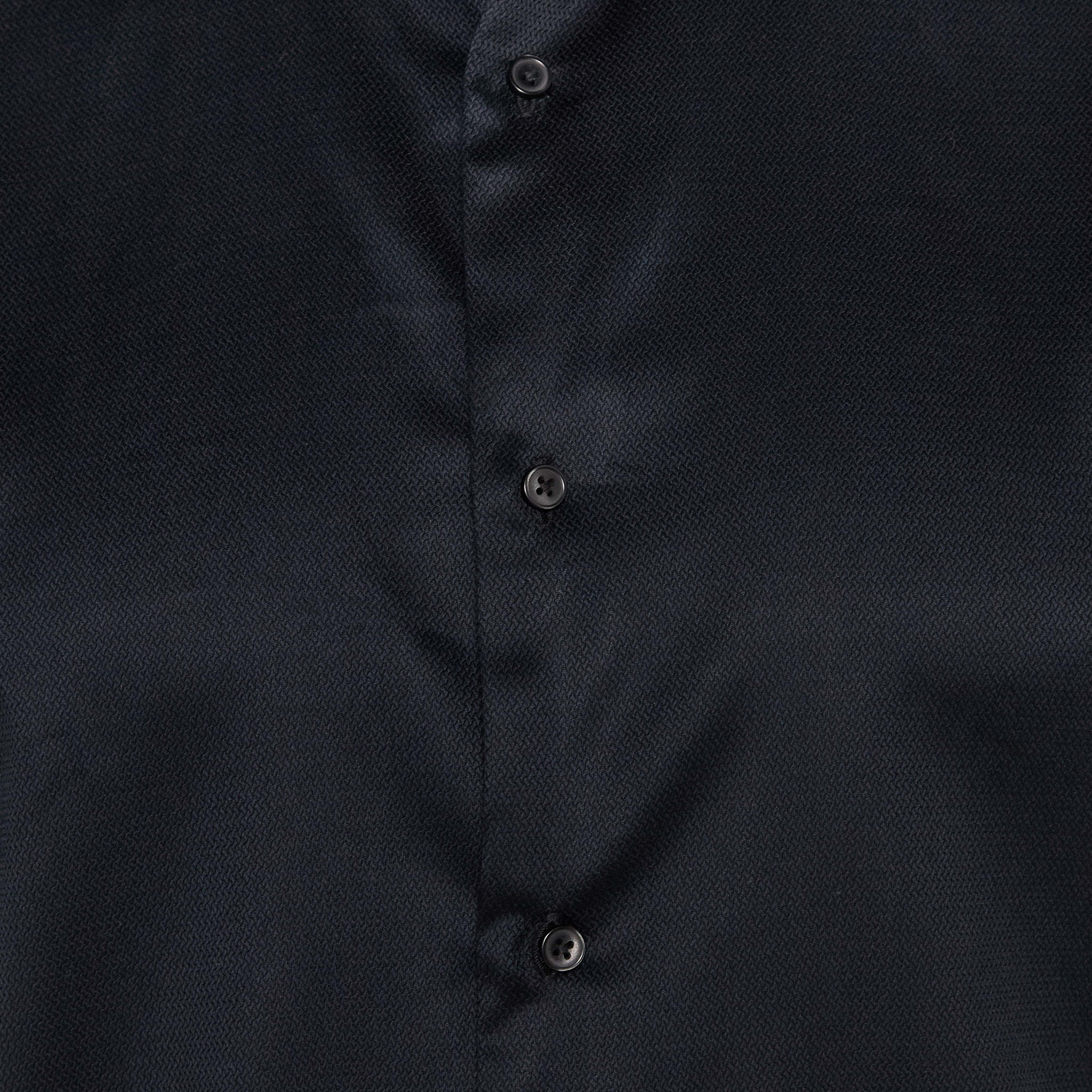 Men Slim Fit Collared Textured Long Sleeves Shirt-men-clothing-shirts-image-2