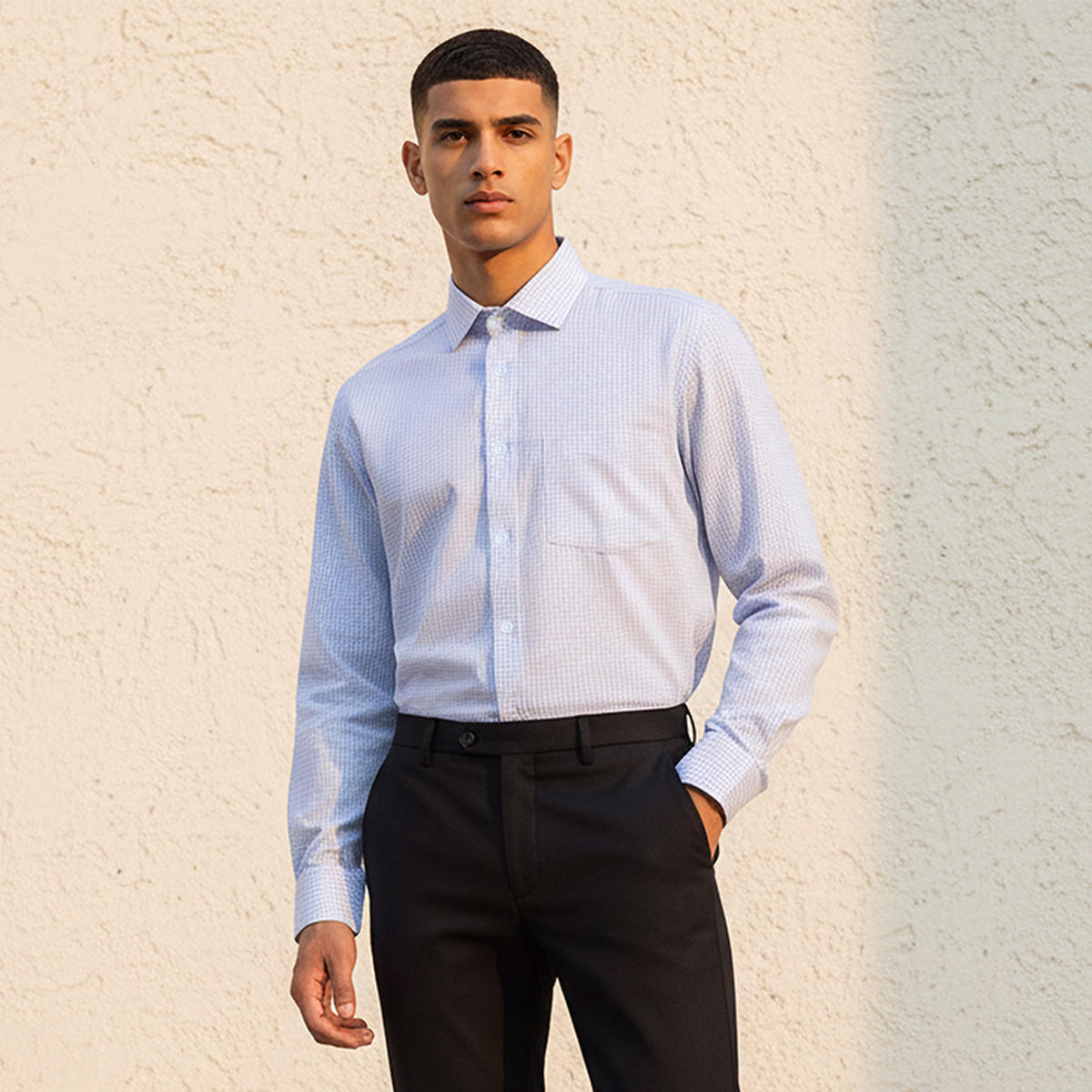 قميص كاروهات بقصة عادية وياقة وأكمام طويلة-men-clothing-shirts-image-1