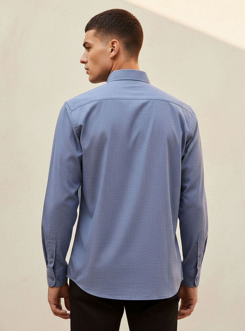 قميص بارز الملمس بأكمام طويلة وقصة وياقة مريحة-men-clothing-shirts-image-4