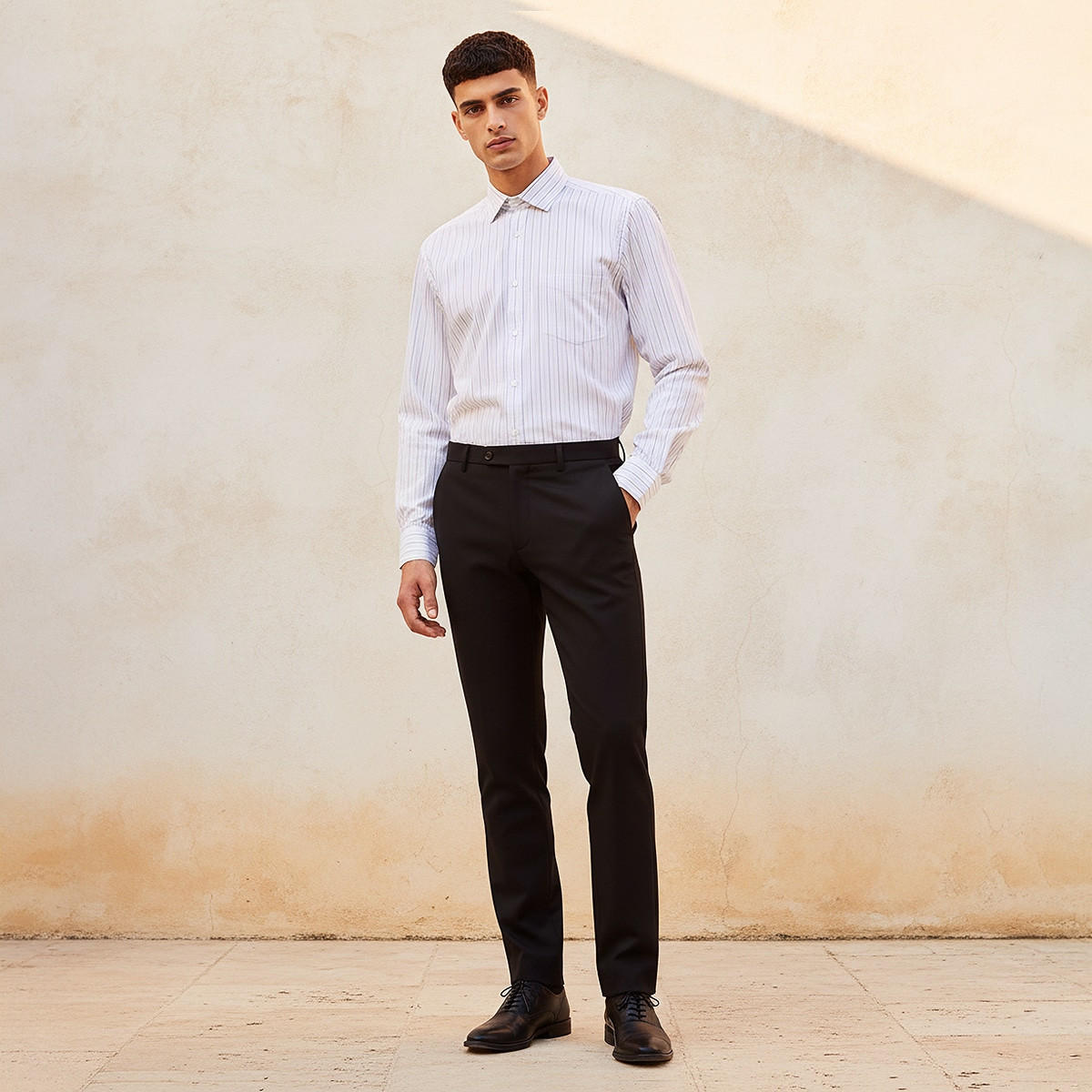 قميص مخطط بقصة وياقة عادية وأكمام طويلة-men-clothing-shirts-image-3