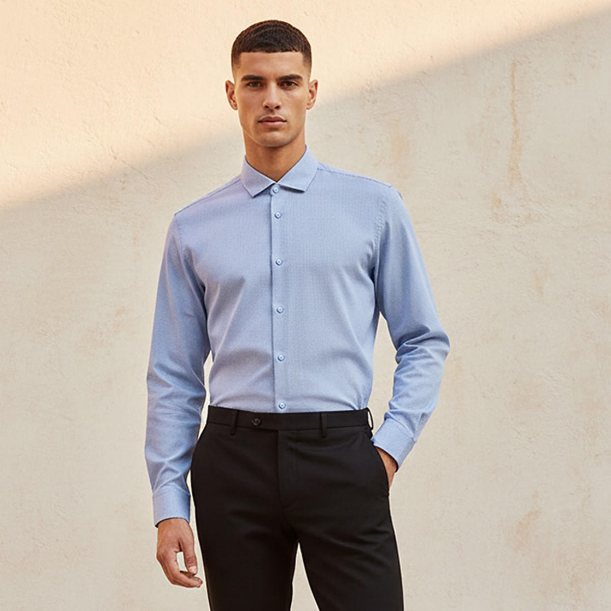 قميص بارز الملمس بقصة وياقة عادية وأكمام طويلة-men-clothing-shirts-image-1