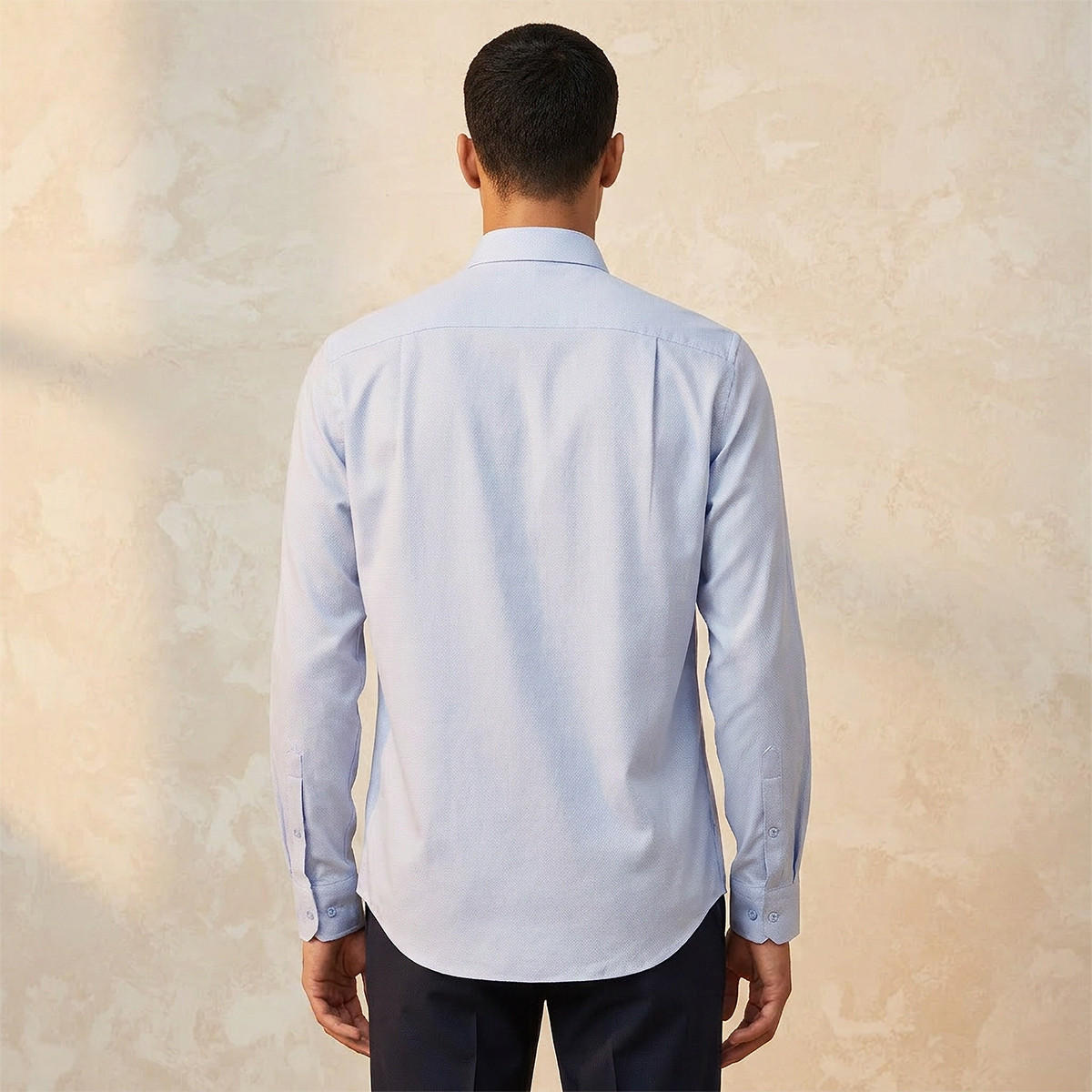 قميص بارز الملمس بقصة عادية وأكمام طويلة-men-clothing-shirts-image-4
