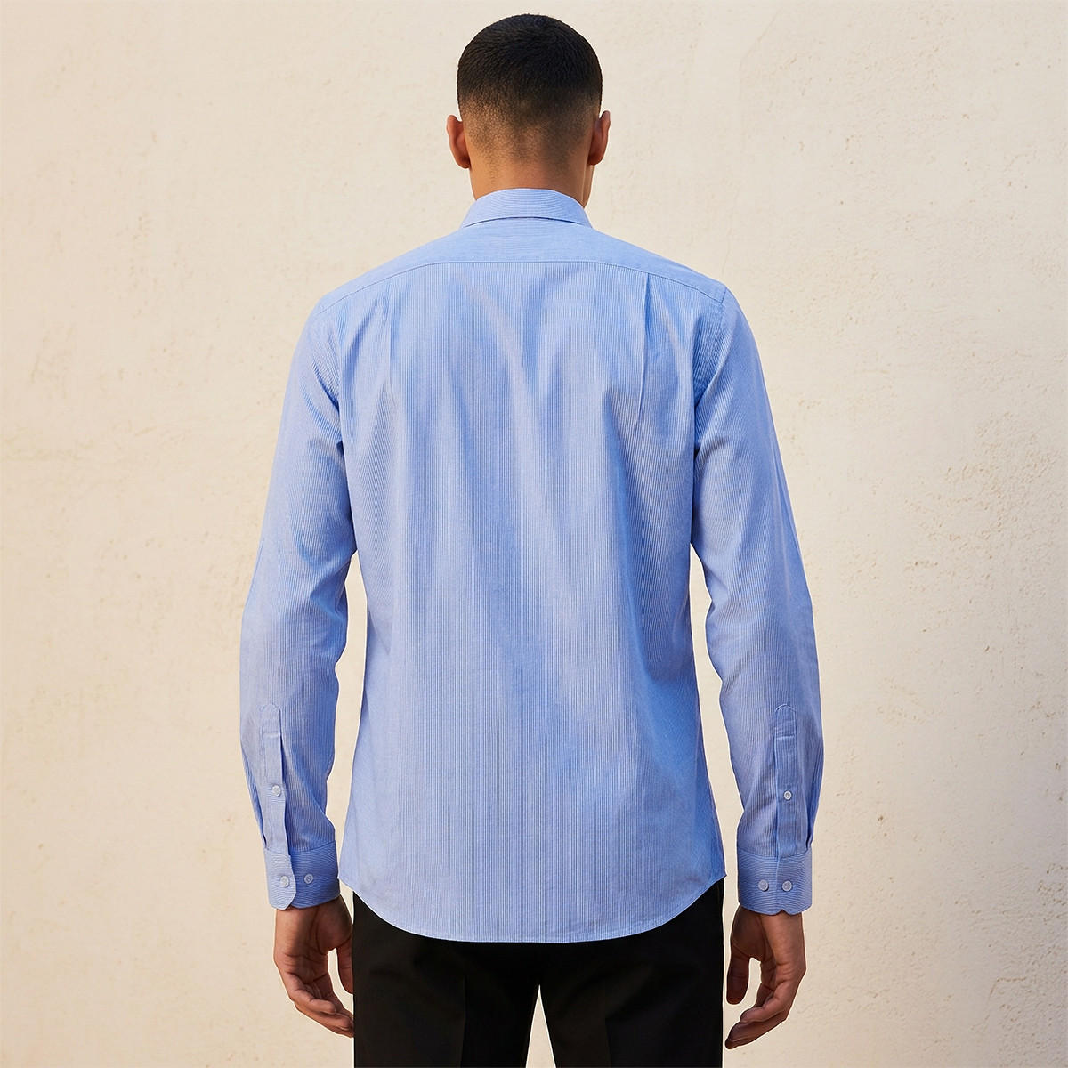 قميص مخطط بأكمام طويلة وقصة وياقة عادية-men-clothing-shirts-image-4