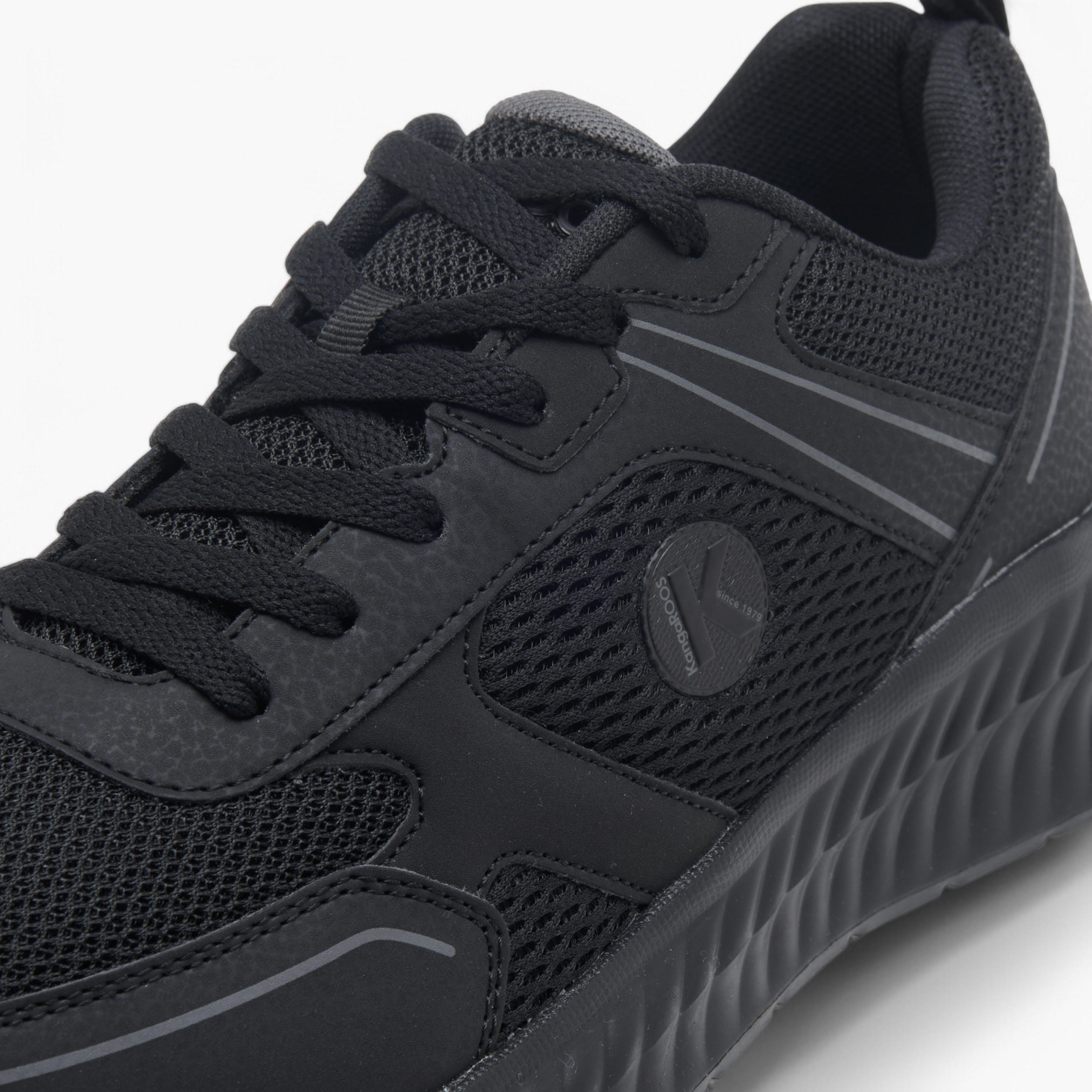 KangaROOS Men's Logo Detail Sports Shoes with Lace-Up Closure-sports-men-shoes-image-4