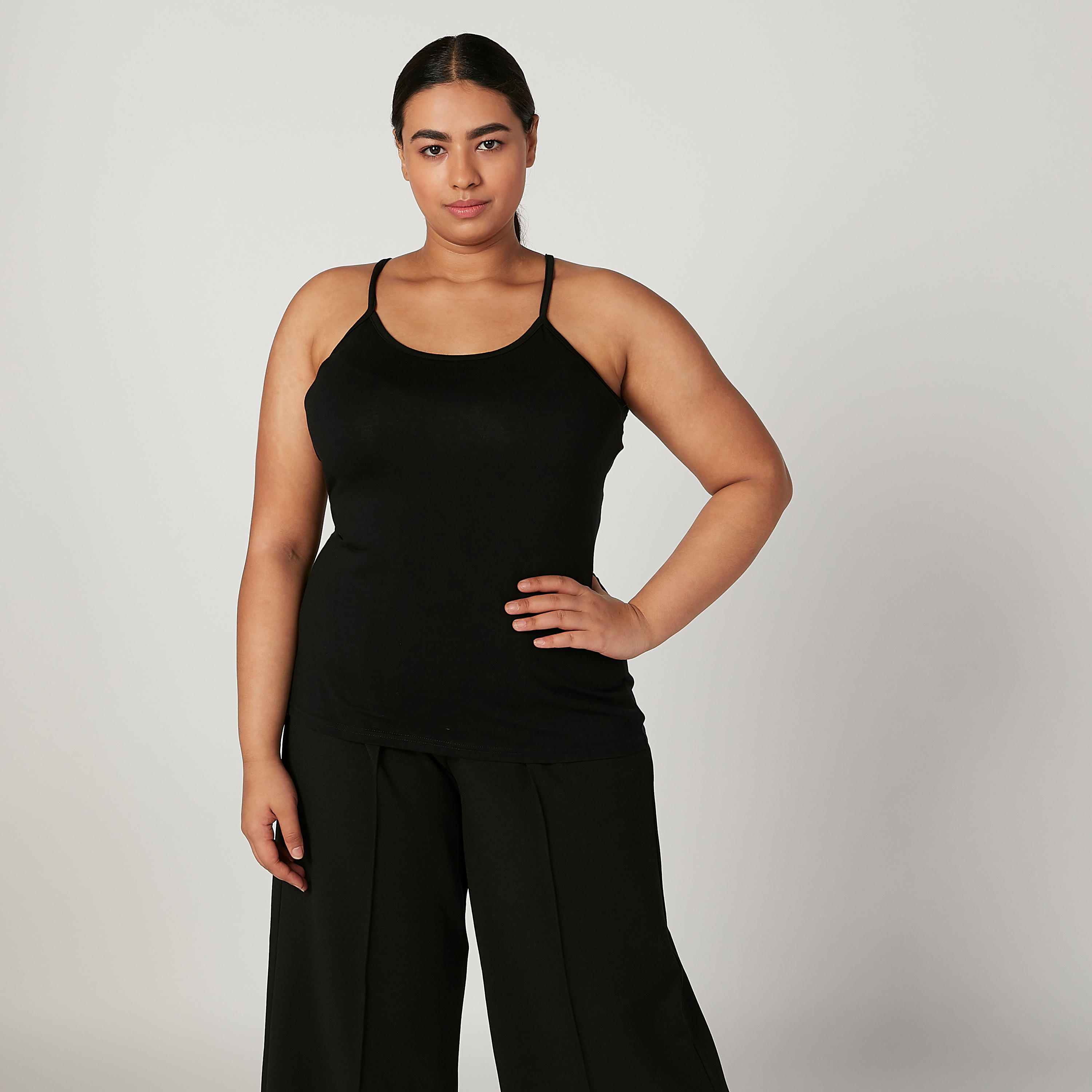 Plus Size Plain Camisole with Scoop Neck and Spaghetti Straps-women-clothing-tshirts-image-1