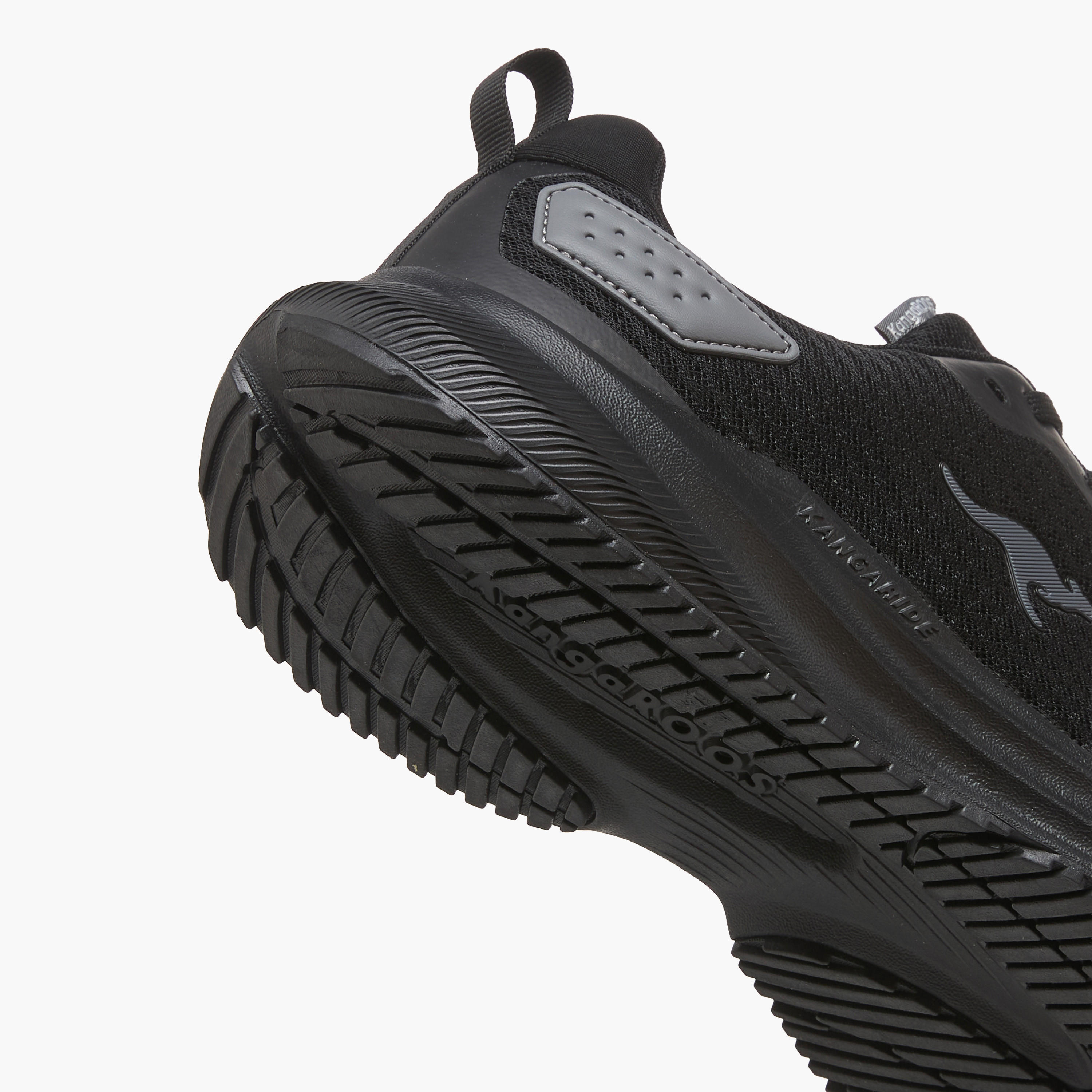 حذاء رياضي برباط إغلاق للرجال من كانجاروز-men-shoes-sports-image-5