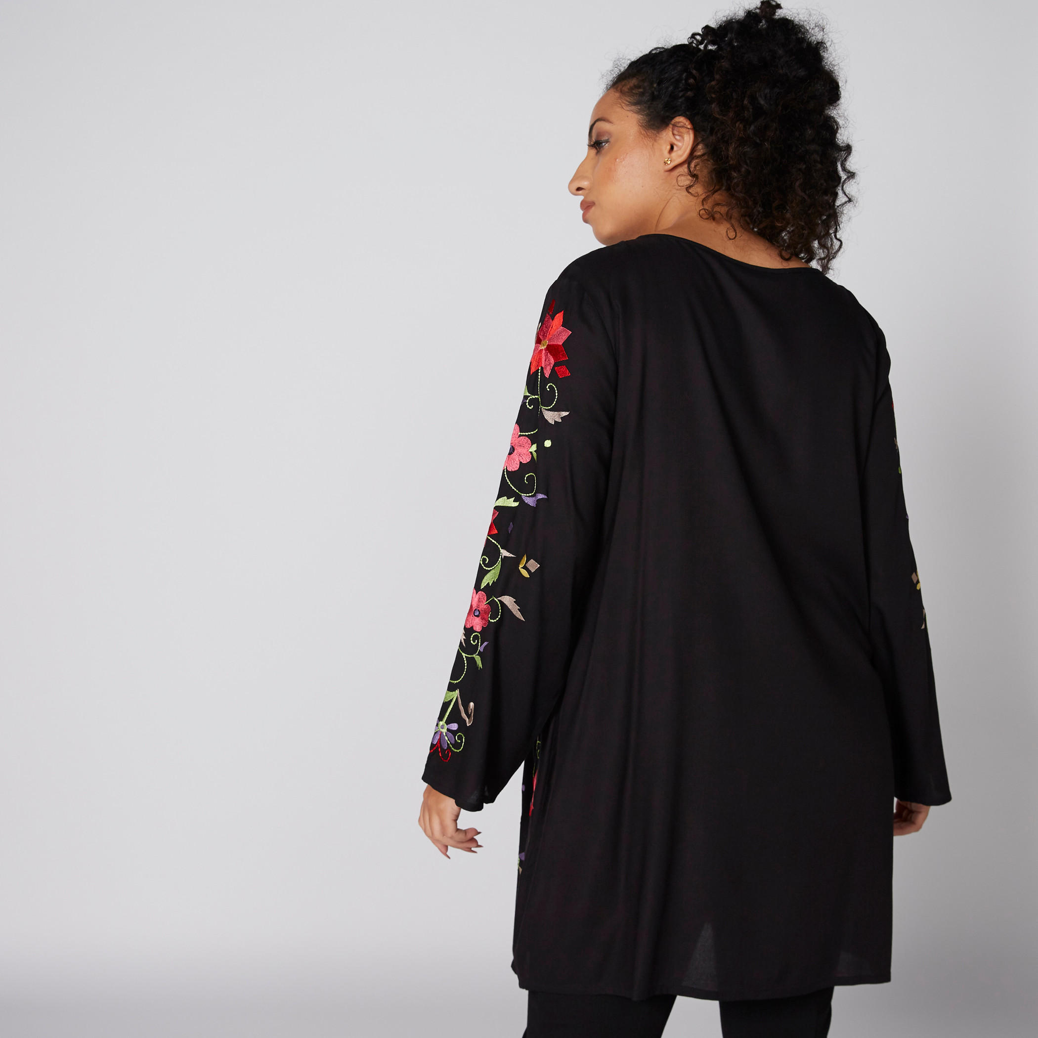 Embroidered Top with Round Neck and Long Sleeves-women-clothing-shirtsandblouses-blouses-image-2