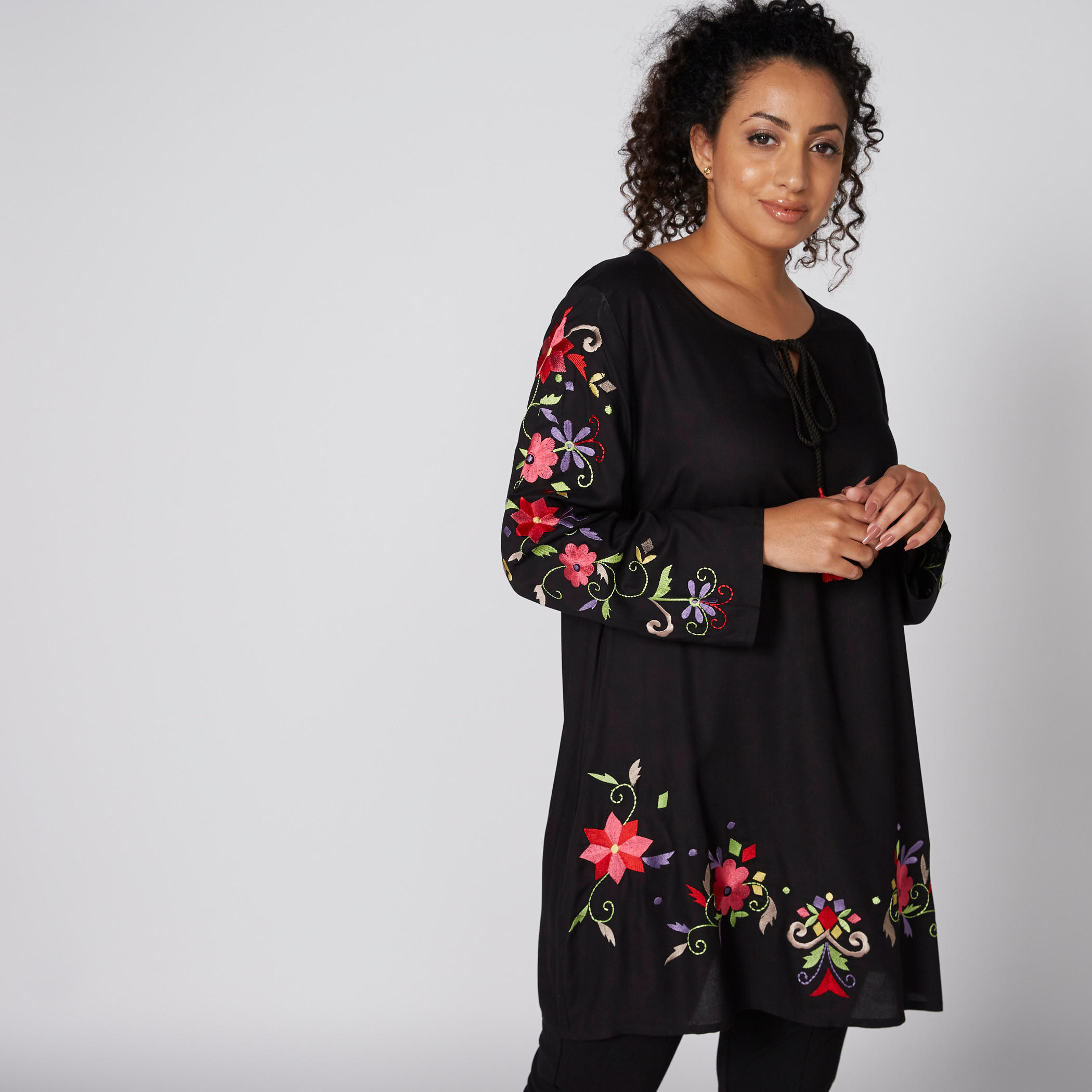 Embroidered Top with Round Neck and Long Sleeves-women-clothing-shirtsandblouses-blouses-image-3