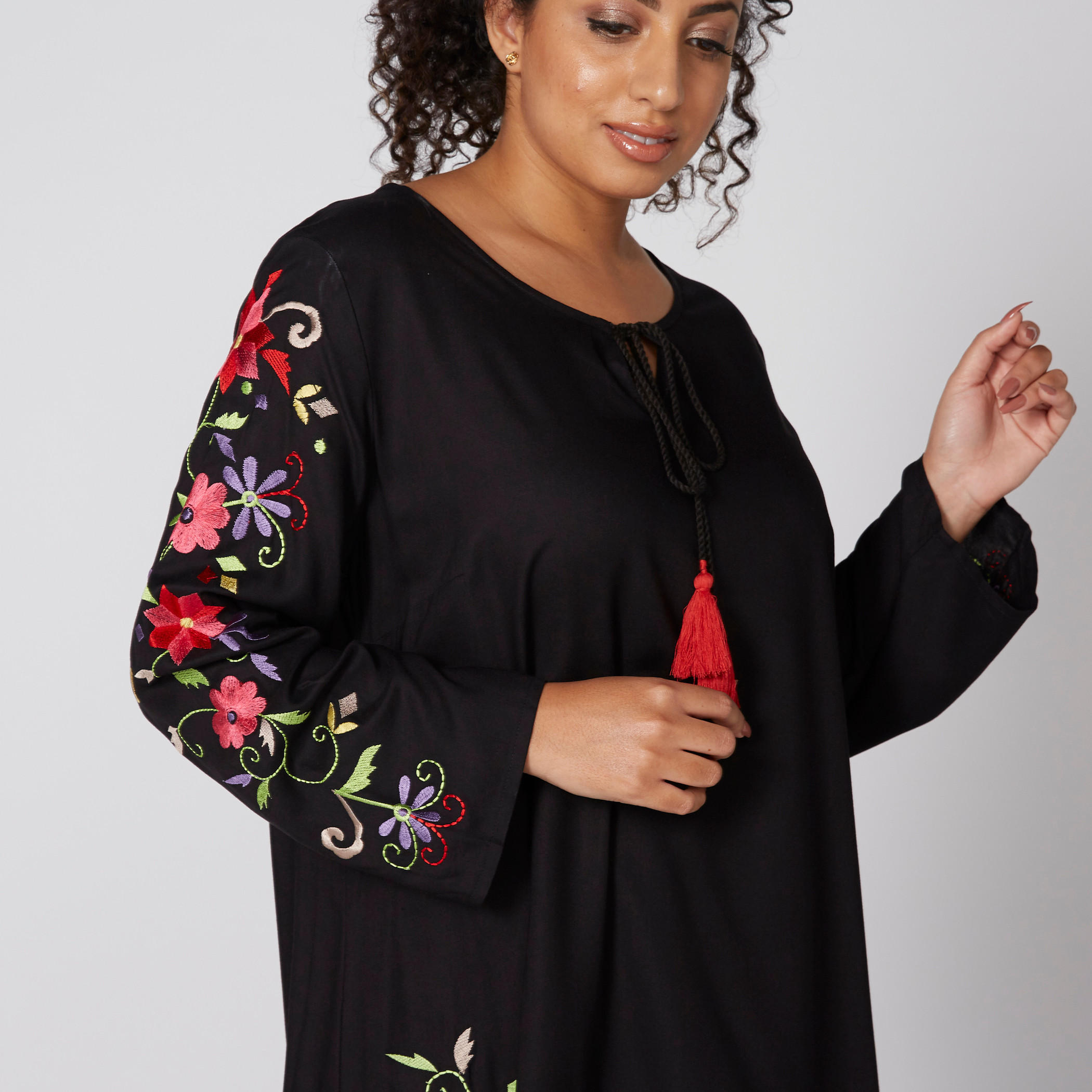 Embroidered Top with Round Neck and Long Sleeves-women-clothing-shirtsandblouses-blouses-image-4