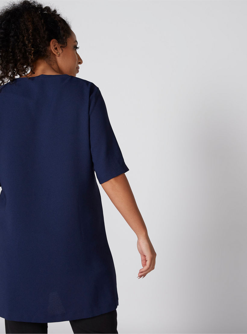 تونيك بياقة V وأكمام قصيرة وتفاصيل سلسلة-women-clothing-shirtsandblouses-blouses-image-2