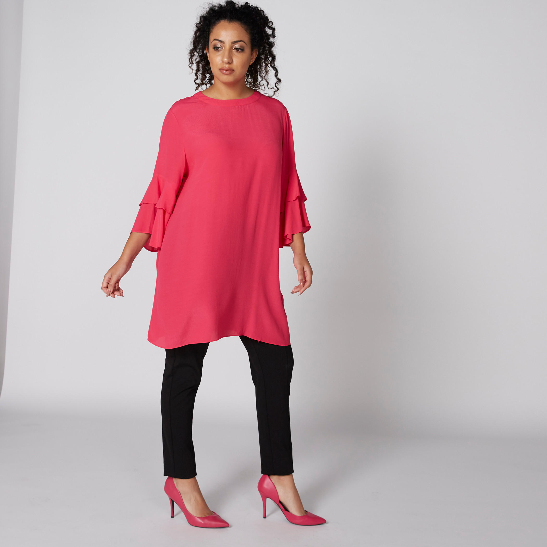 تونيك بياقة مستديرة وأكمام متعددة الطبقات ومشبك إغلاق ناعم-women-clothing-shirtsandblouses-blouses-image-1