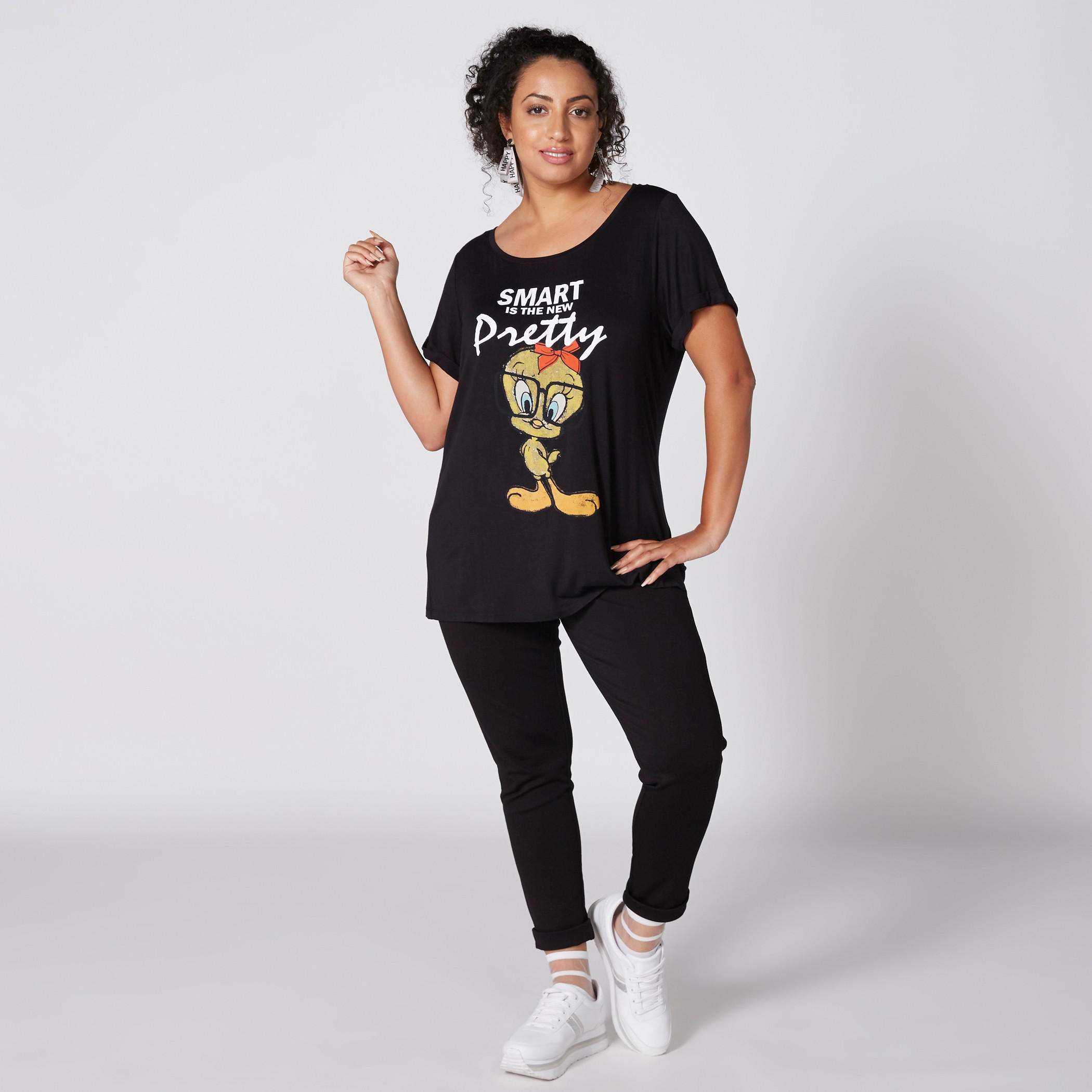 تيشيرت بياقة قارب وأكمام قصيرة وطبعات تويتي-women-clothing-tshirts-image-4