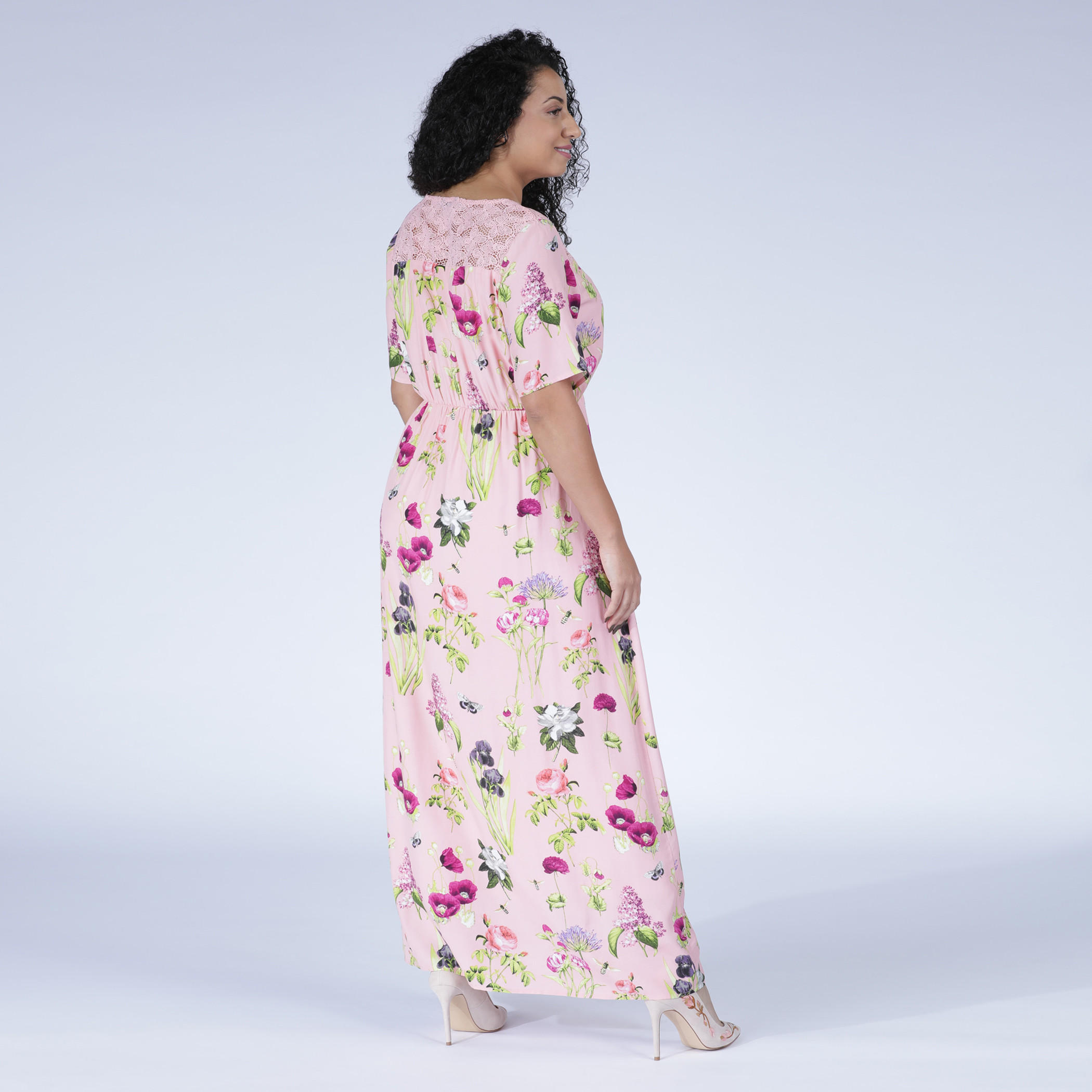 فستان طويل بياقة مستديرة وتفاصيل دانتيل مع طبعات-women-clothing-dresses-image-2