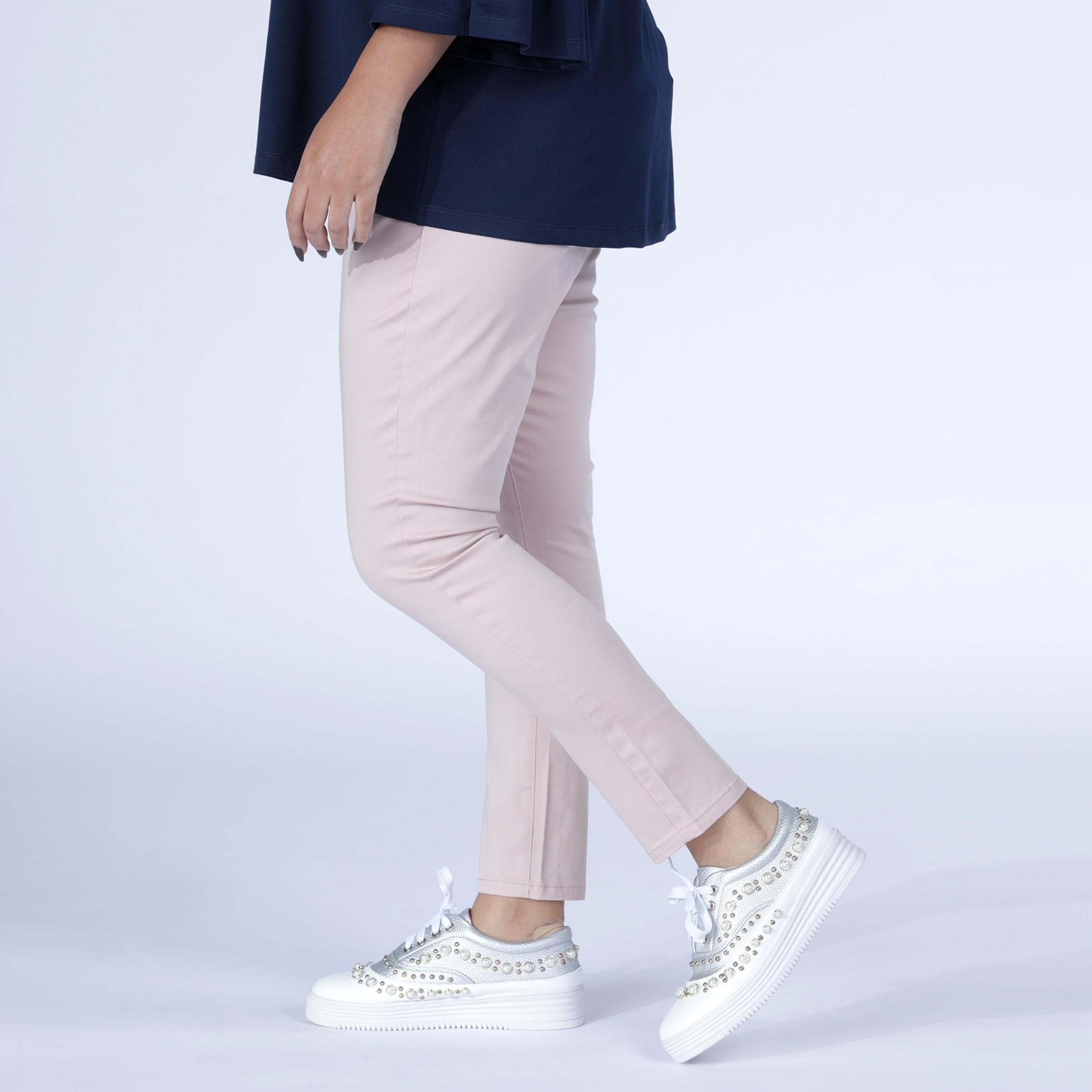 بنطال شينو طويل بجيوب-women-clothing-bottoms-trousers-image-3