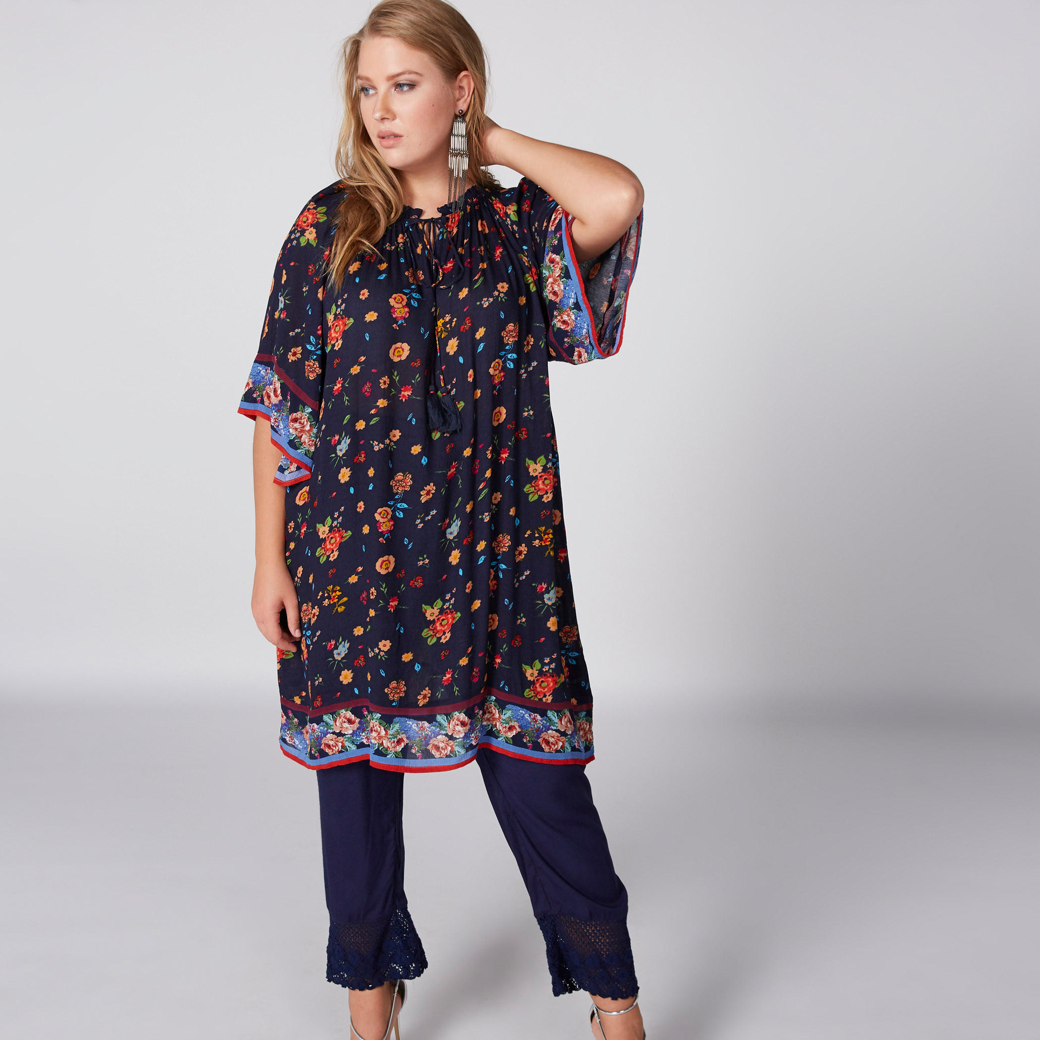 تونيك بأكمام واسعة ورباط وطبعات-women-clothing-shirtsandblouses-blouses-image-1