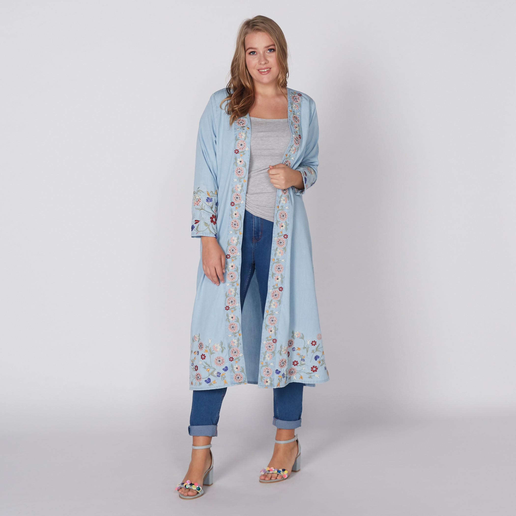 سترة طويلة من الدينم مطرّزة بأكمام طويلة-women-winterwear-cardigansandjumpers-cardigans-image-1