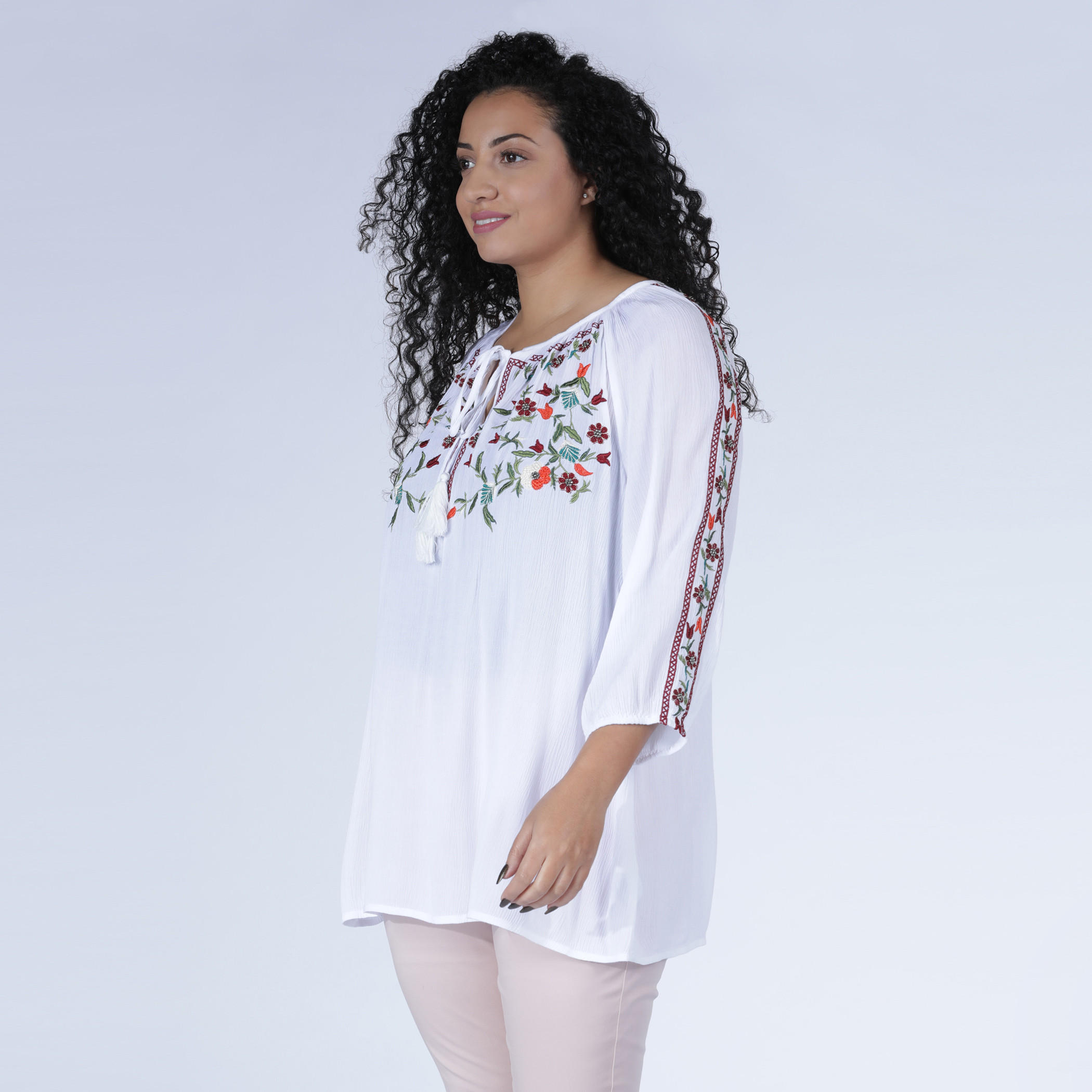 بلوزة مطرّزة بأكمام بطول 3/4 ورباط-women-clothing-shirtsandblouses-blouses-image-3