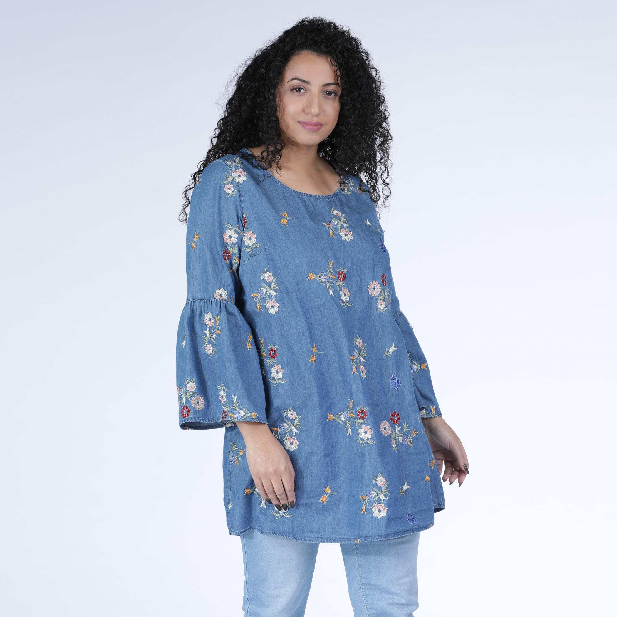 تونيك مطرّز بأكمام طويلة وياقة مستديرة-women-clothing-shirtsandblouses-blouses-image-1