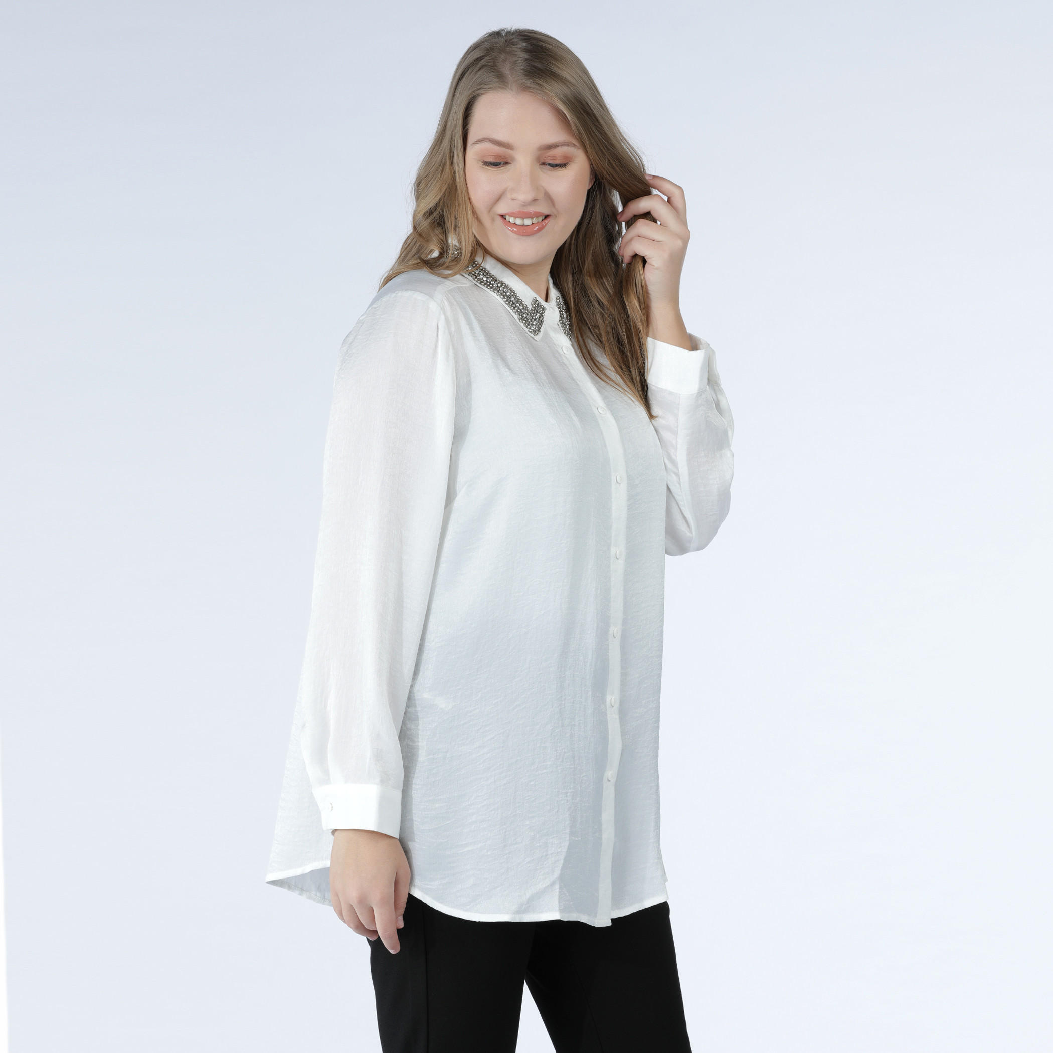 قميص مزخرف بأكمام طويلة وأزرار-women-clothing-shirtsandblouses-blouses-image-3
