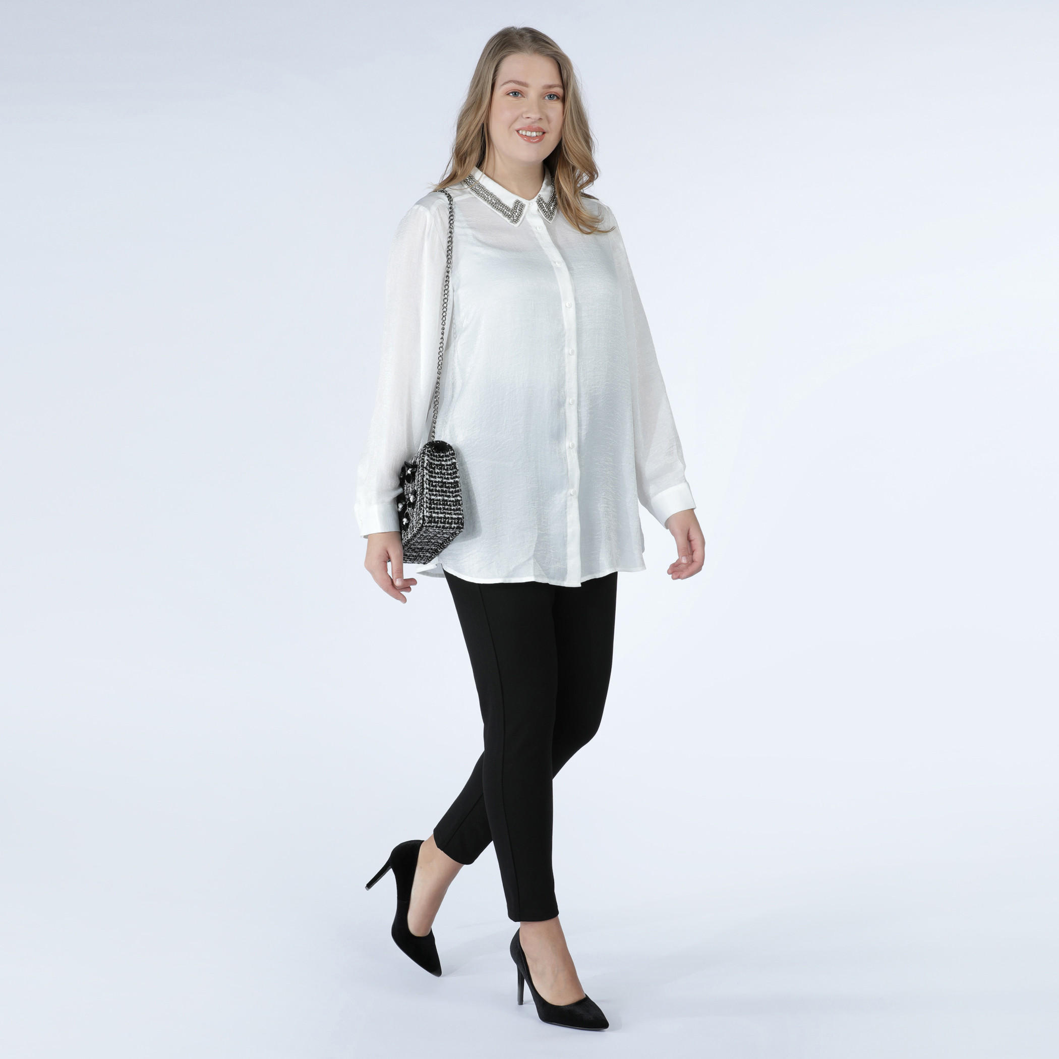 قميص مزخرف بأكمام طويلة وأزرار-women-clothing-shirtsandblouses-blouses-image-1
