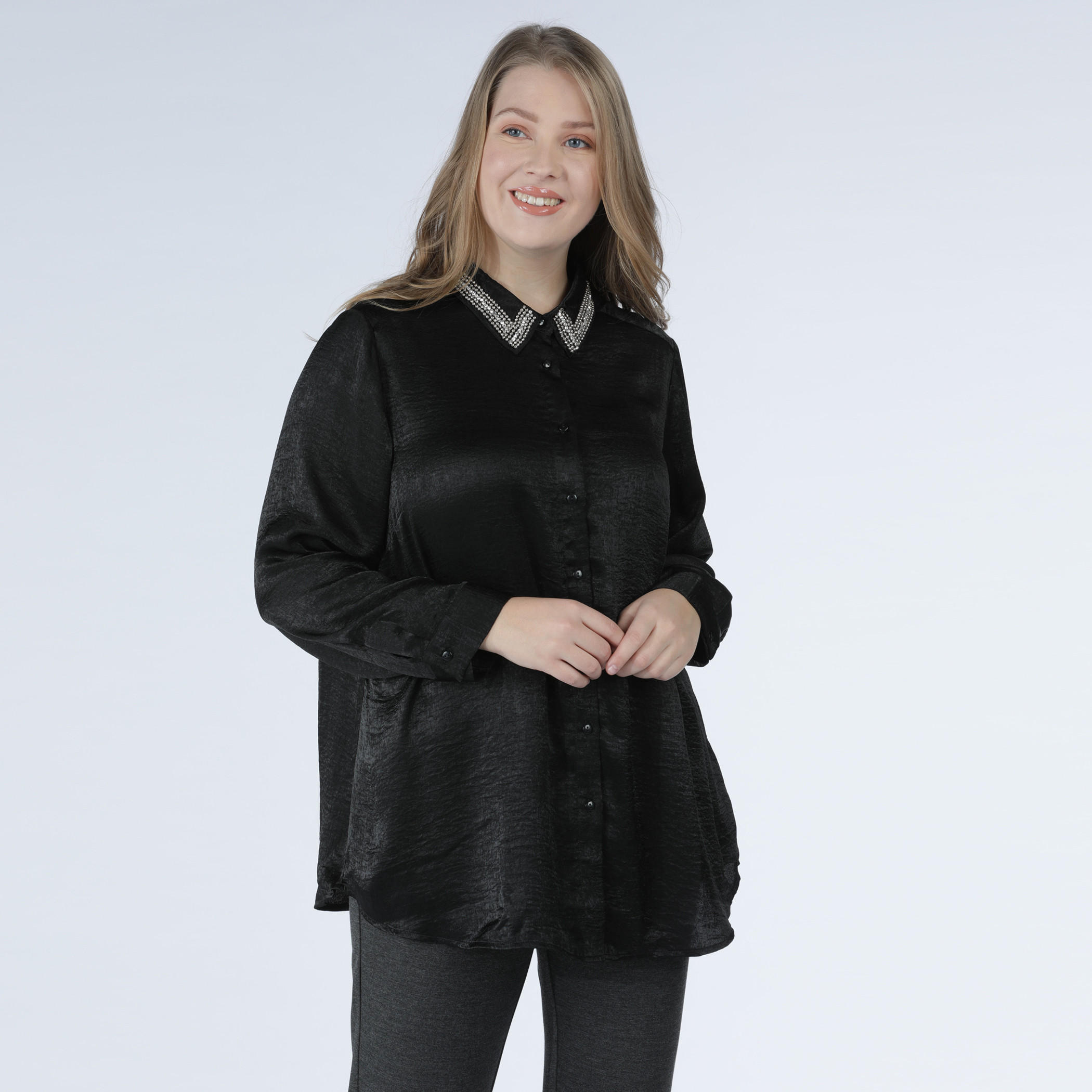 قميص مزخرف بأكمام طويلة وأزرار-women-clothing-shirtsandblouses-blouses-image-1