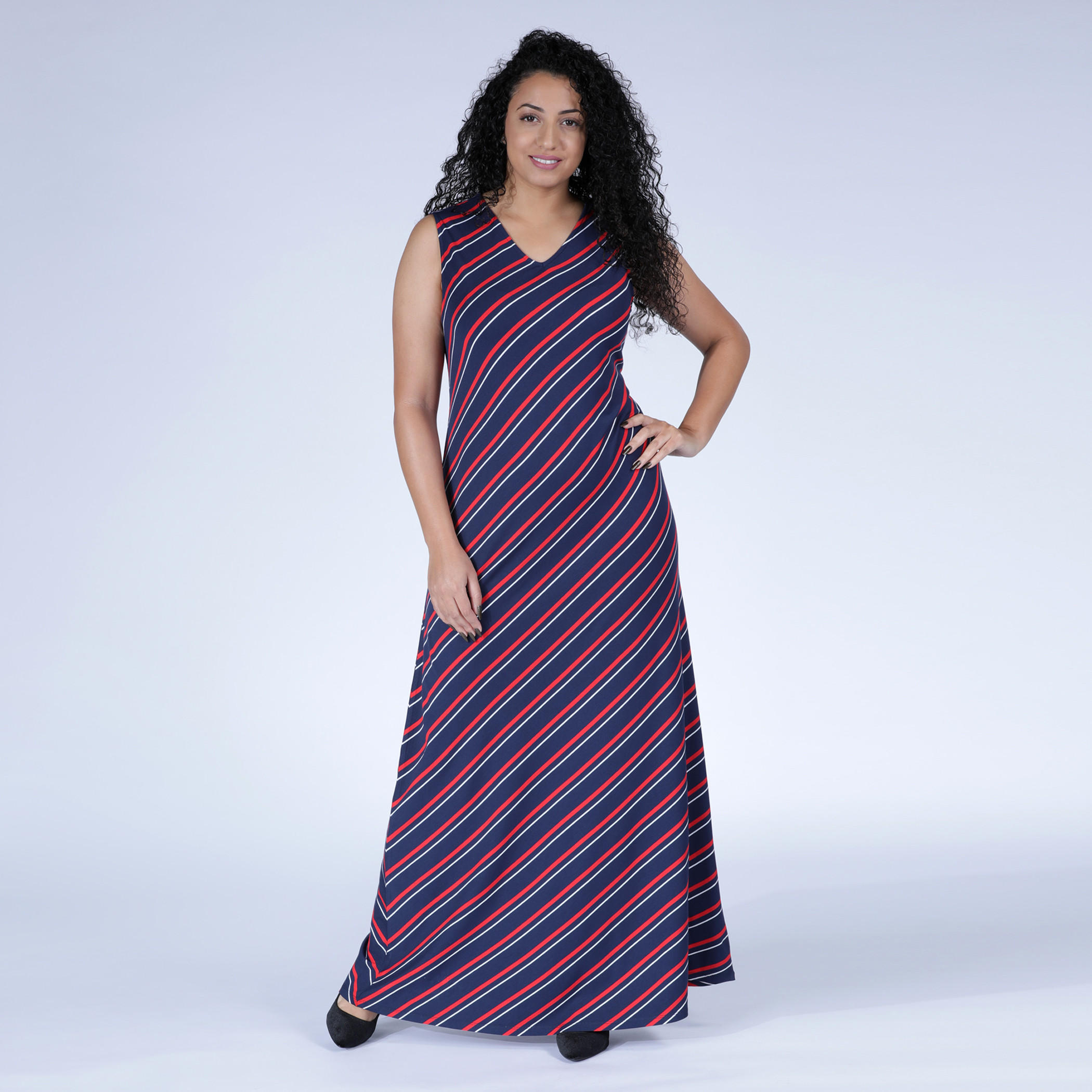 فستان طويل مقلّم بياقة V دون أكمام-women-clothing-dresses-image-1