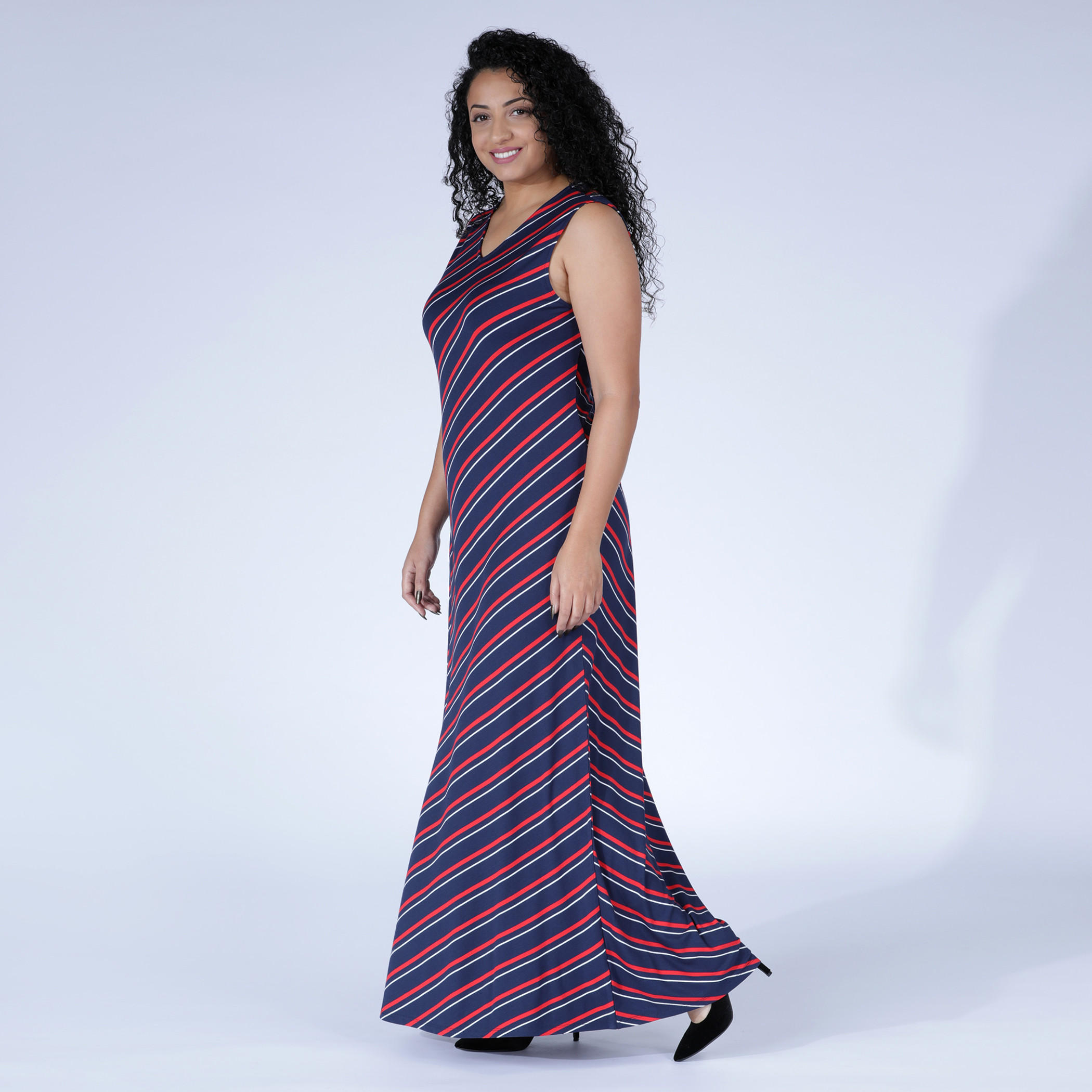 فستان طويل مقلّم بياقة V دون أكمام-women-clothing-dresses-image-3