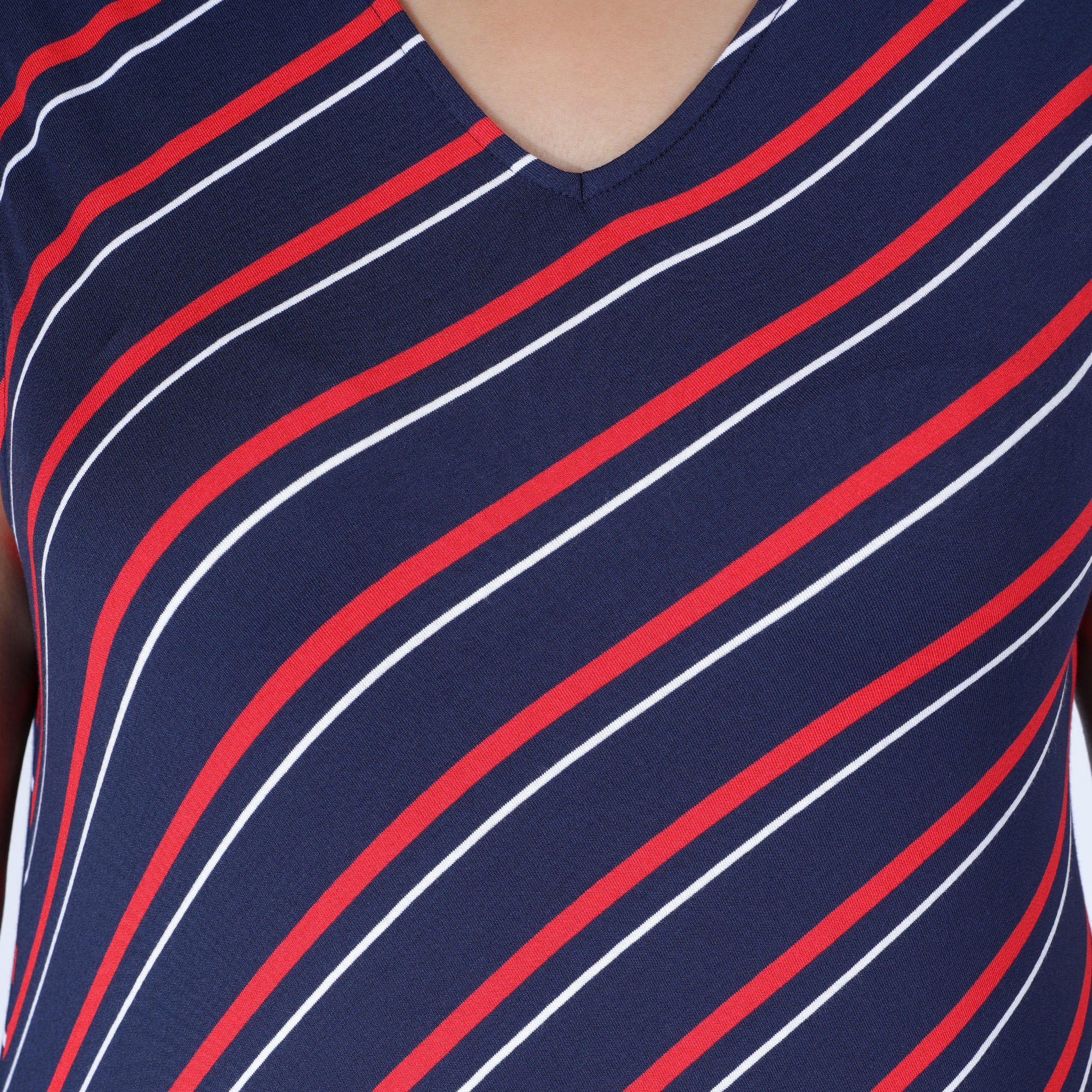فستان طويل مقلّم بياقة V دون أكمام-women-clothing-dresses-image-4