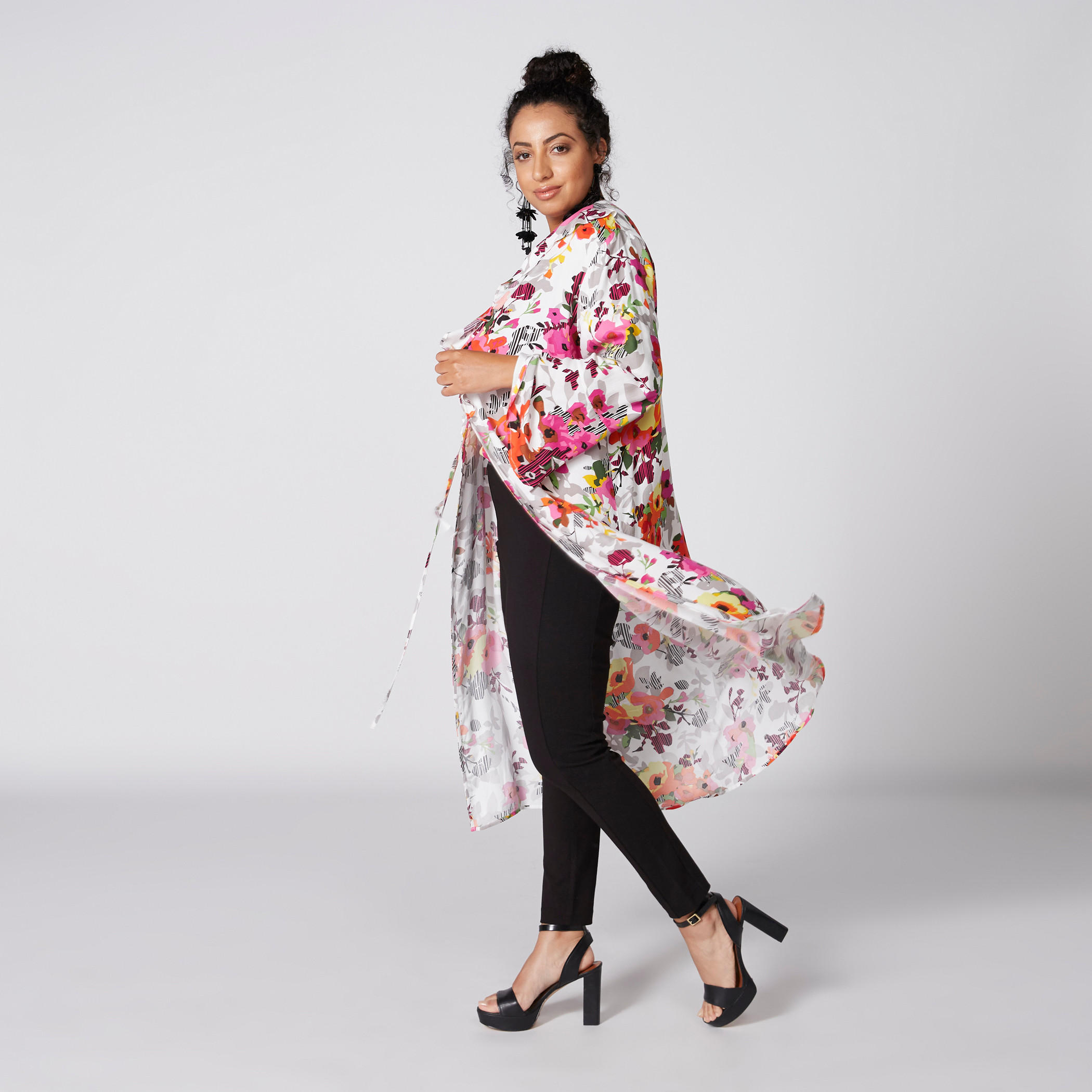 جاكيت طويل بأكمام طويلة ورباط وطبعات-women-winterwear-coatsandjackets-jackets-image-4