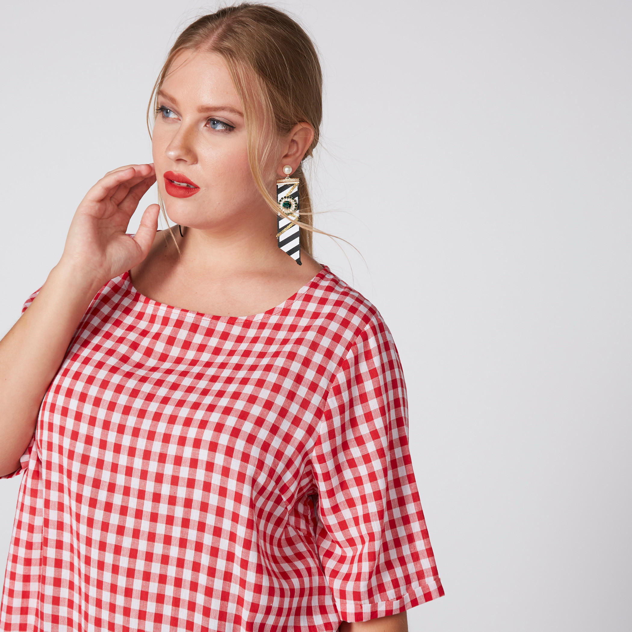 بلوزة طويلة كاروهات بياقة قارب-women-clothing-shirtsandblouses-blouses-image-4