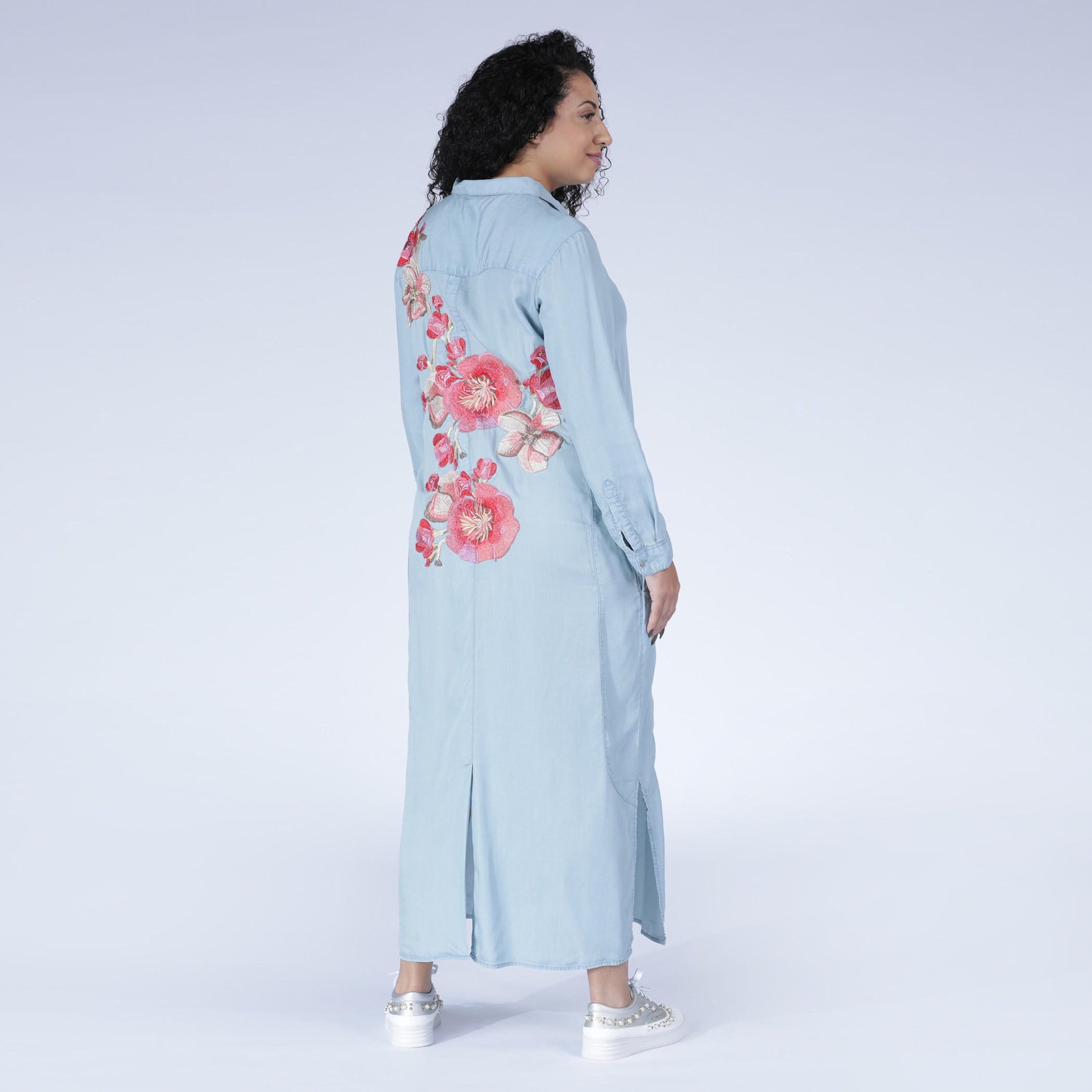 فستان قميص طويل بأكمام طويلة وتصميم مطرّز-women-clothing-dresses-image-2