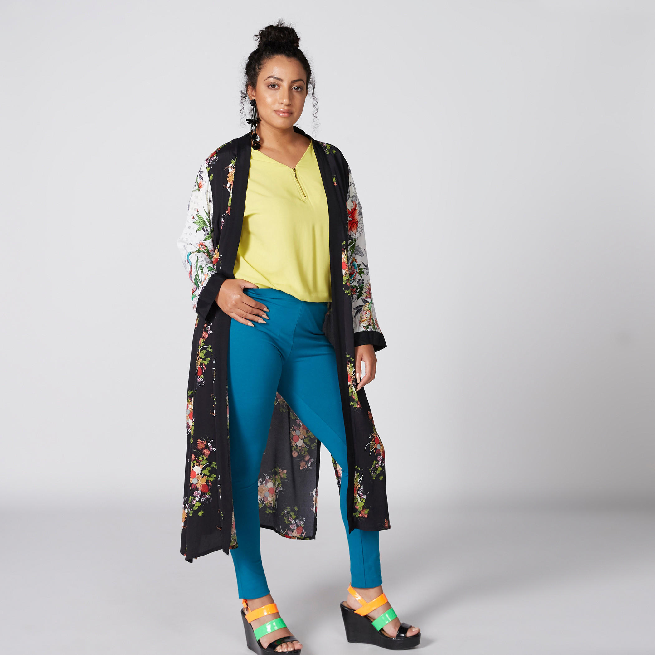 بنطال ليقنز طويل بخصر مطّاطي-women-clothing-bottoms-leggings-image-1